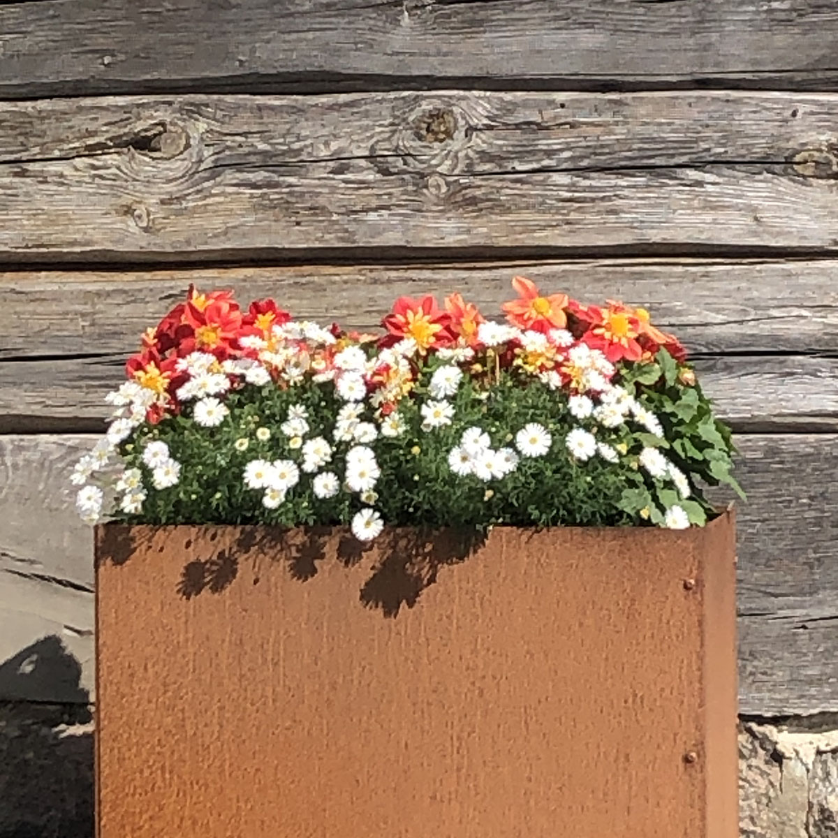 KEBAflexi-garden L-kruka med botten;corten 30x60x40 cm Med botten; Mått: 30x60x40 cm