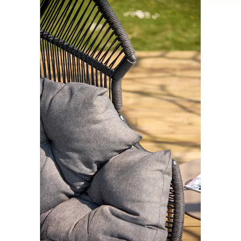 LOUNGE CHAIR Grå