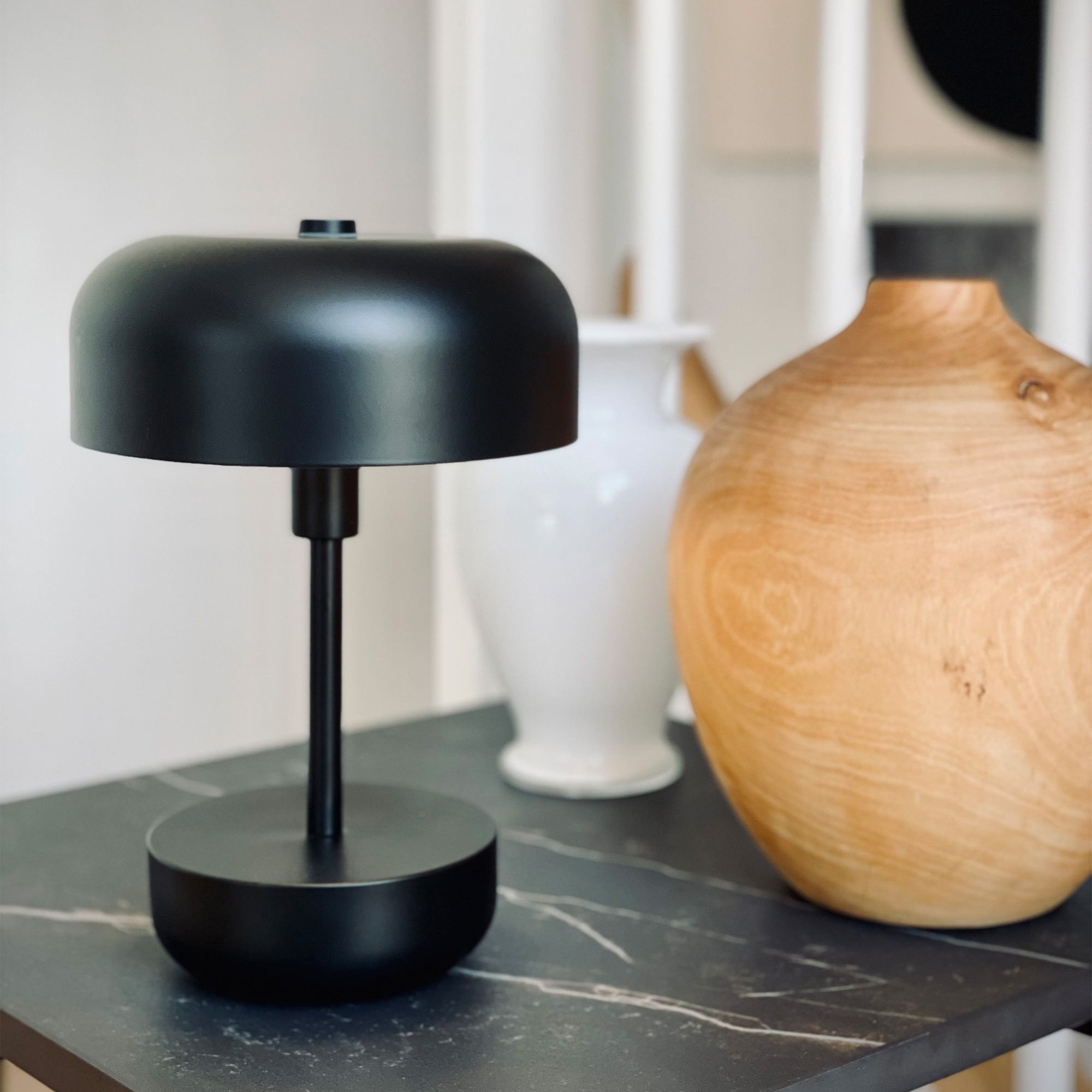 Portabel Bordslampa Dyberg Larsen Haipot LED Uppladdningsbar Svart