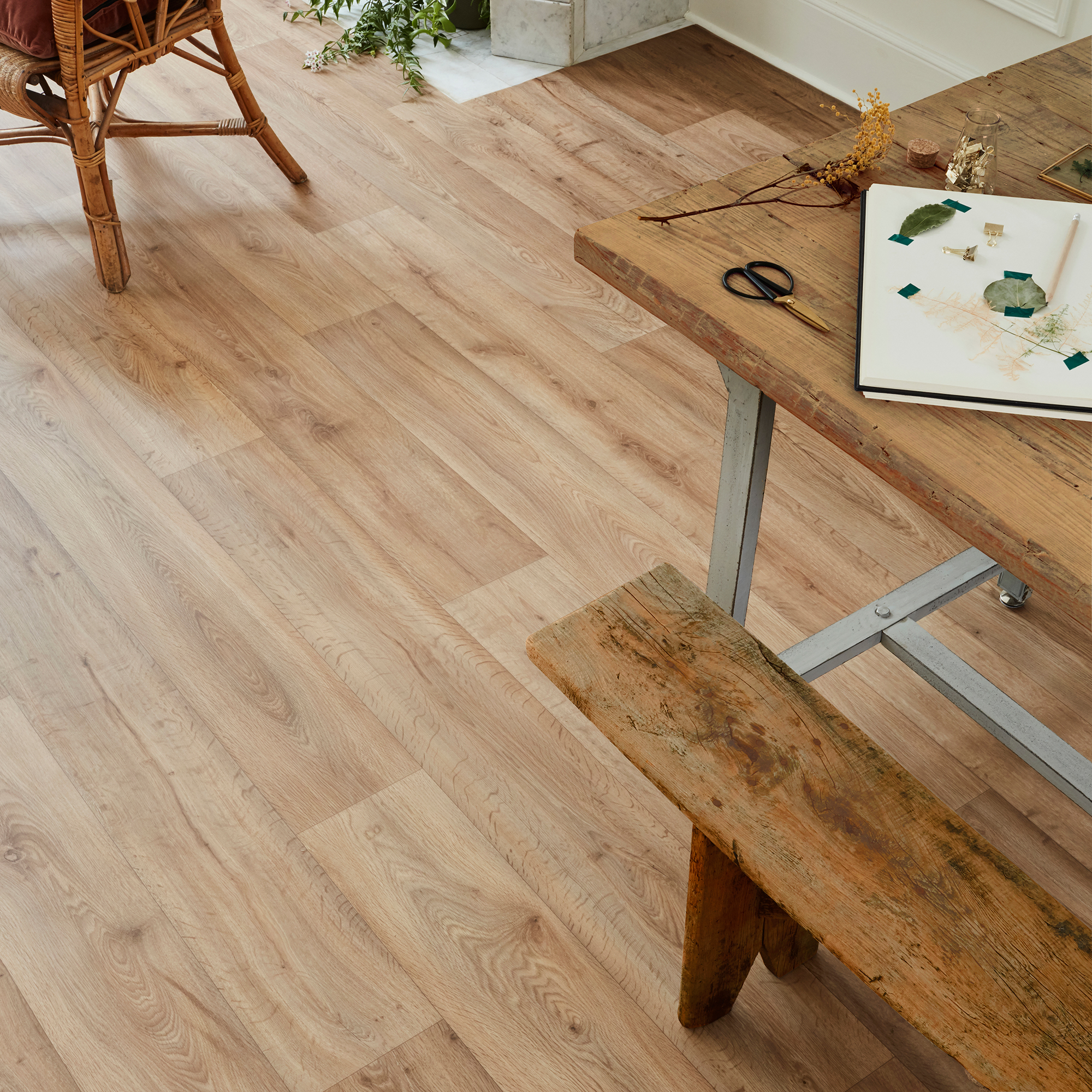 Vinylgolv Tarkett Iconik 280T Fumed Oak Ljusbrun