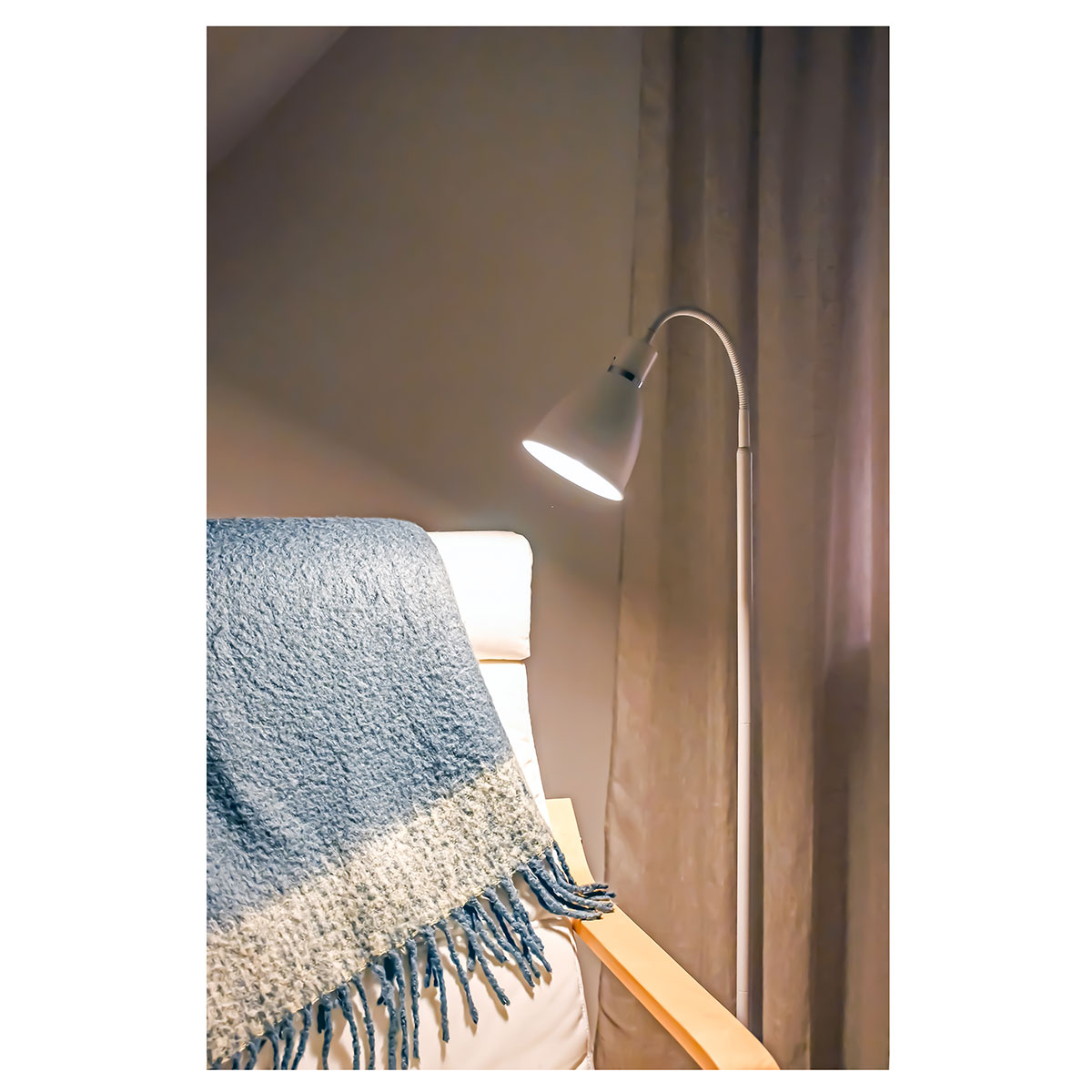 IDRE golvlampa, vit Vit/Krom