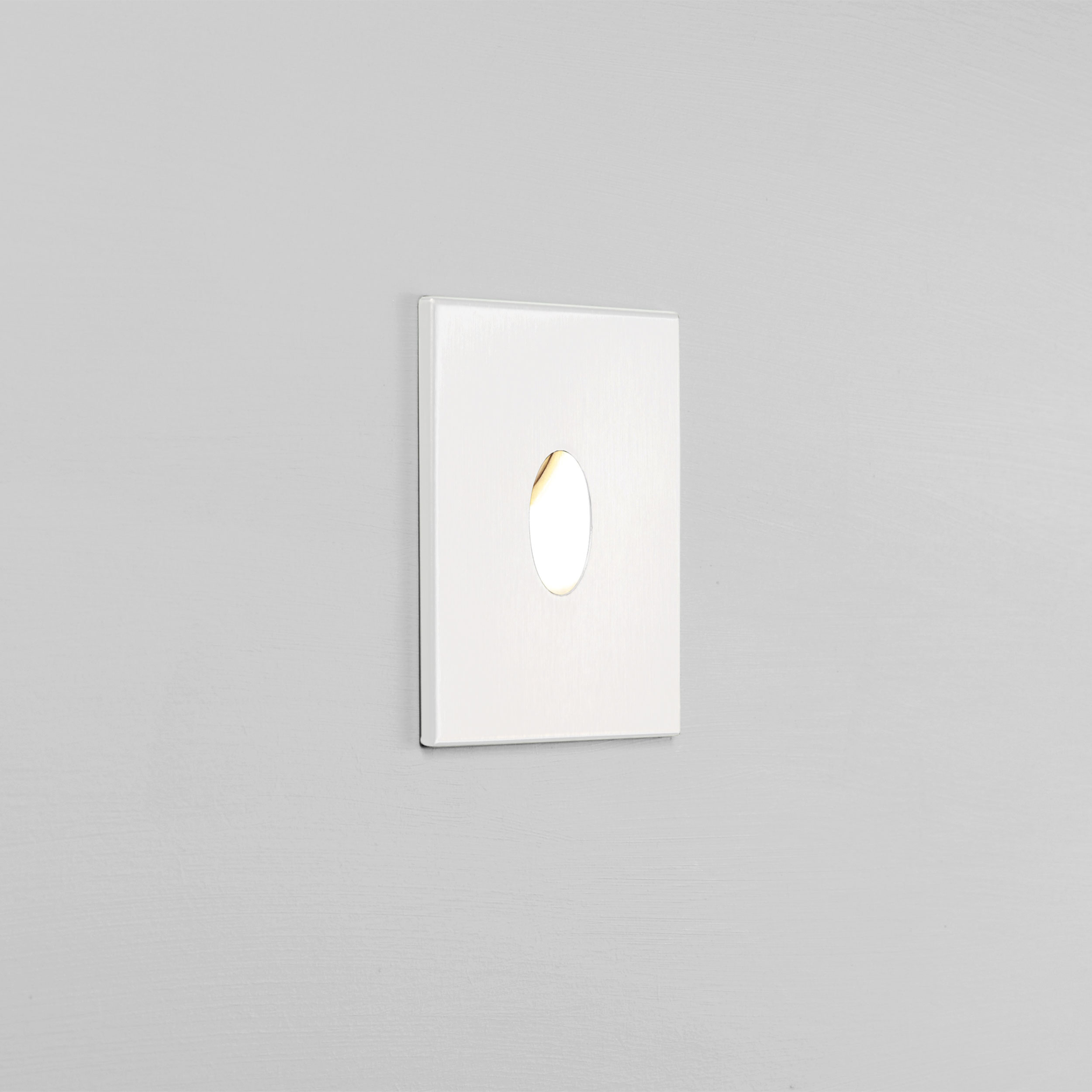 Vägglampa Astro Tango