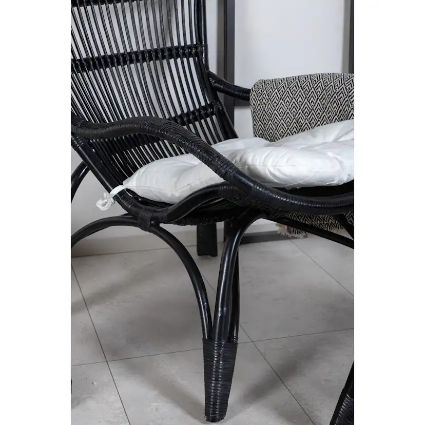 Ella Lounge Chair - BLACK rattan / Offwhite Cushion Ersätter Färg: Black
