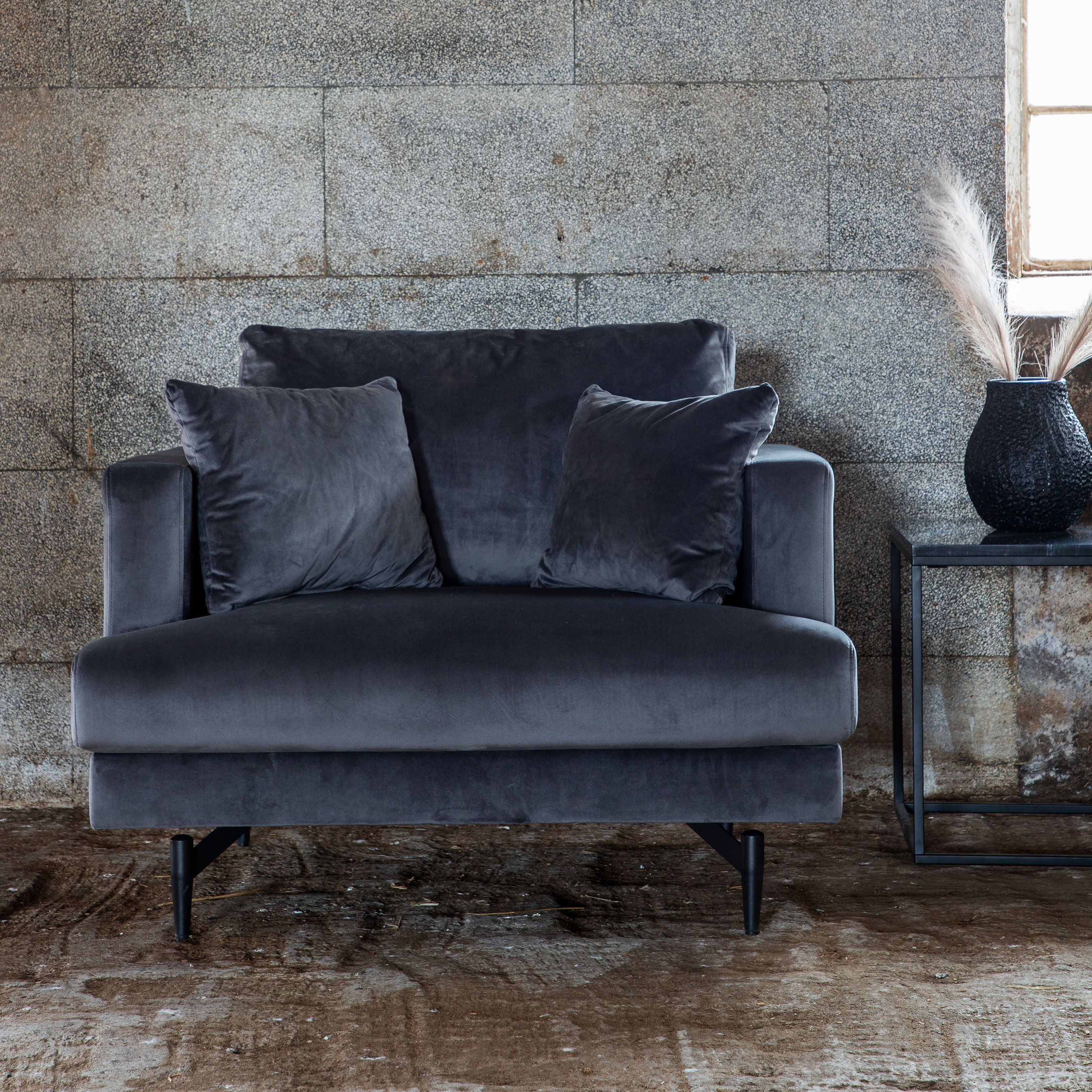 Sofia Single Sofa - Black / Dark Grey Velvet Mörkgrå