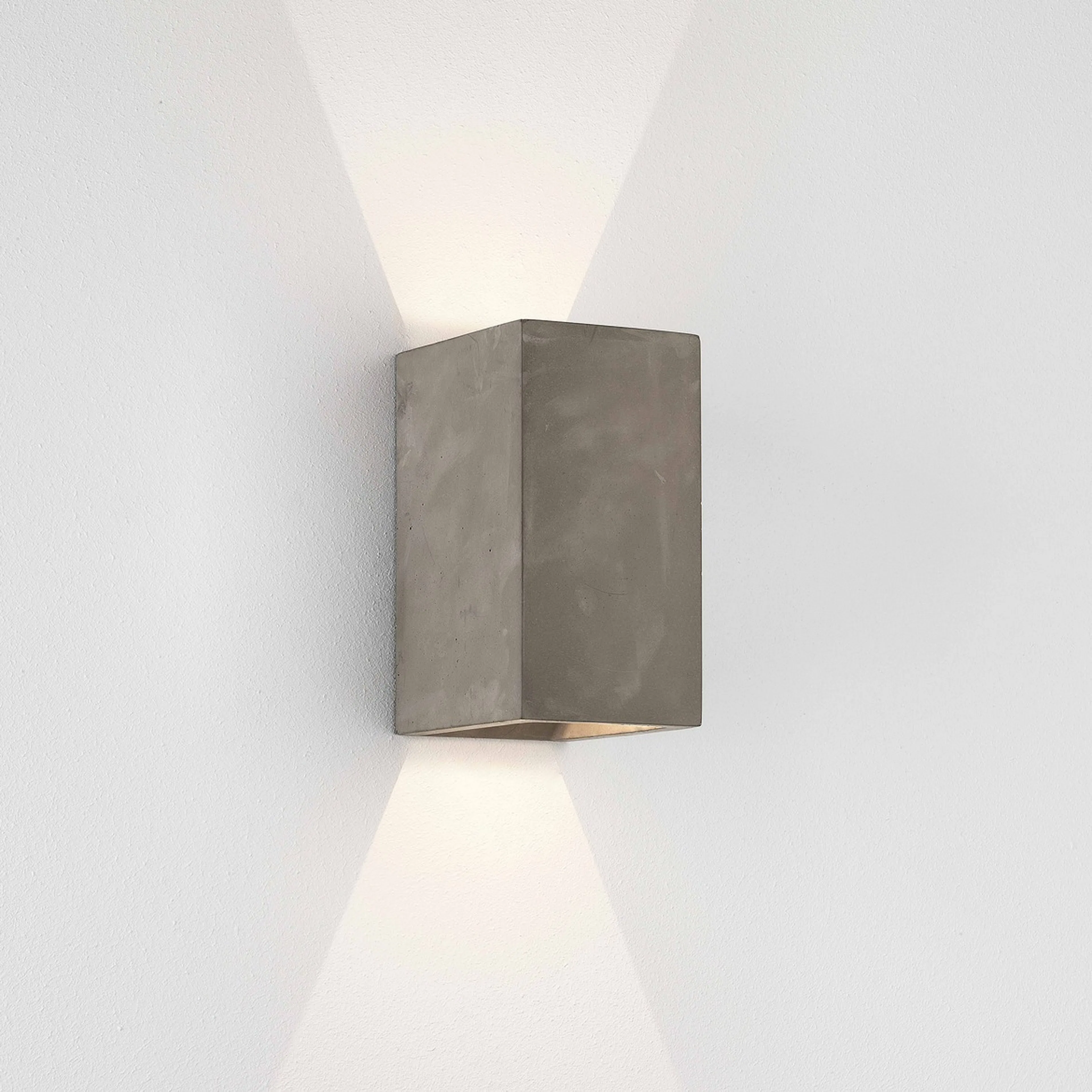 Vägglampa Astro Oslo 160
