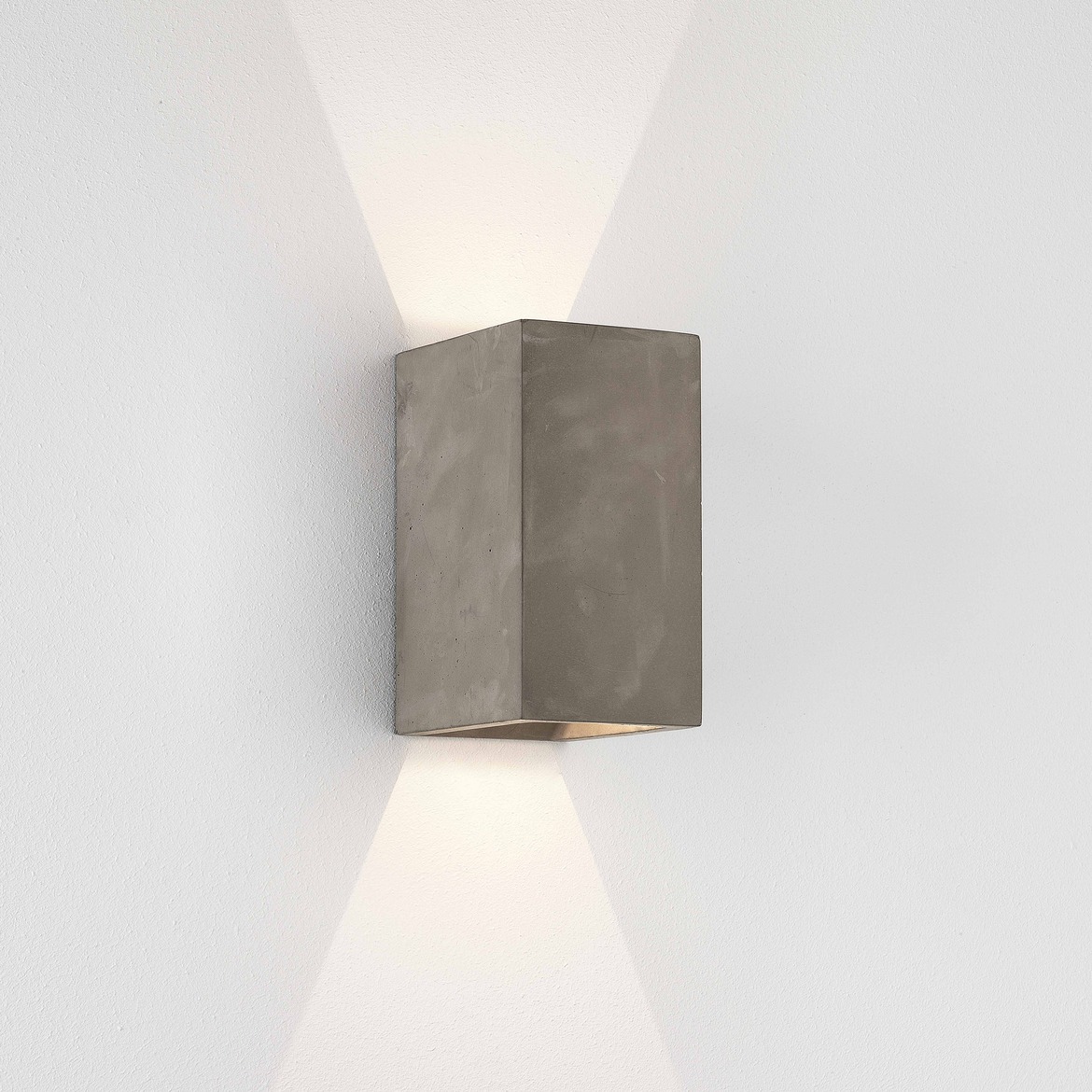 Vägglampa Astro Oslo 160