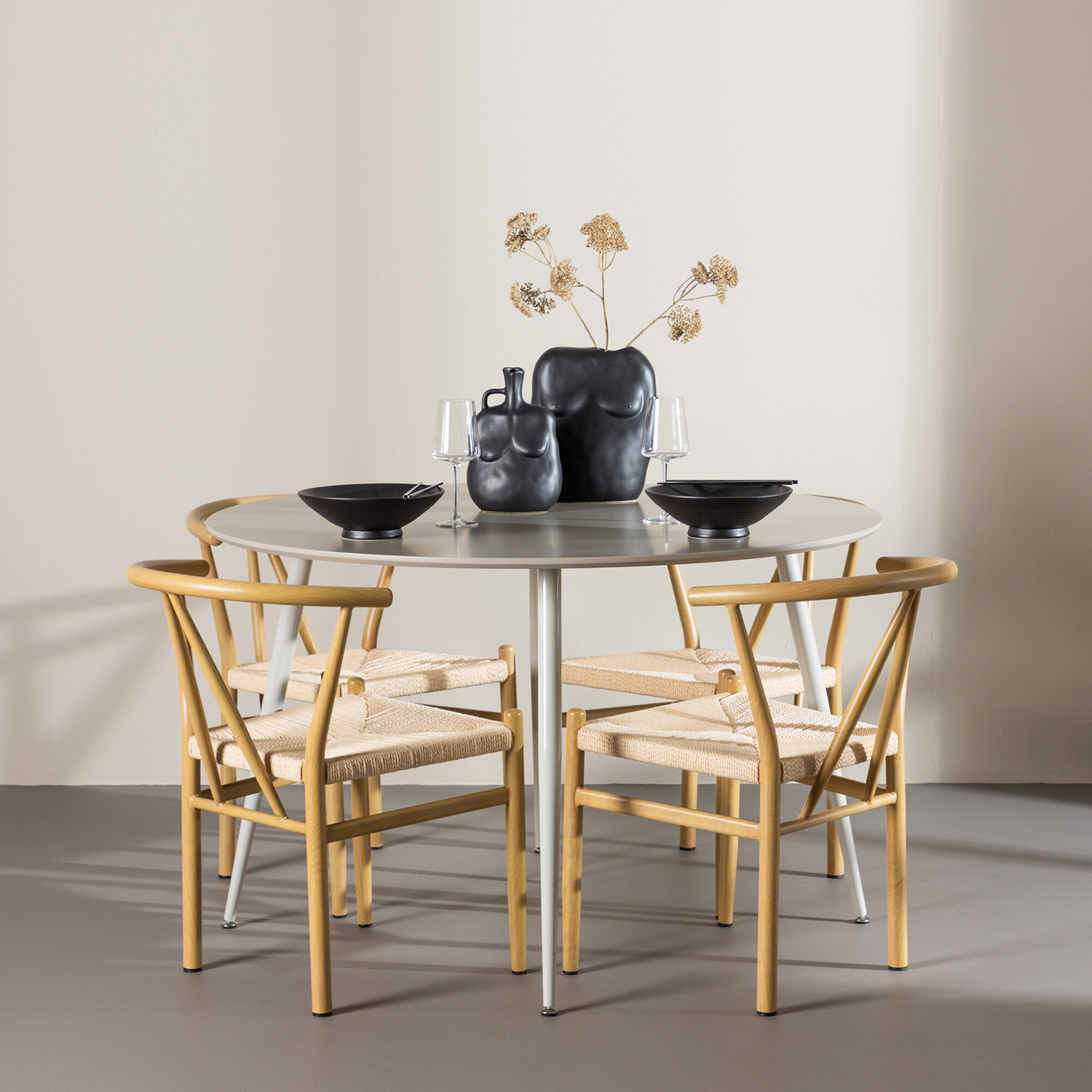 Matgrupp Venture Home Plaza Ø120 med 4 st Alfons Stolar