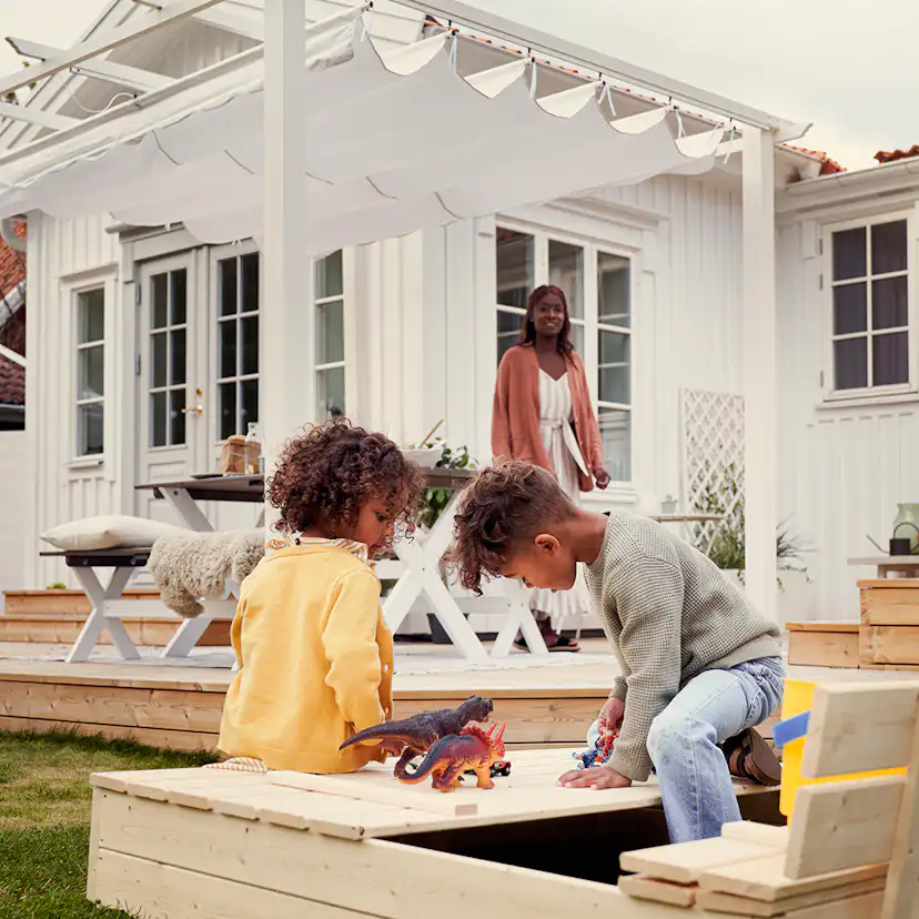 Sandlåda Jabo med Bänk och Lock Trävit 120x120 cm