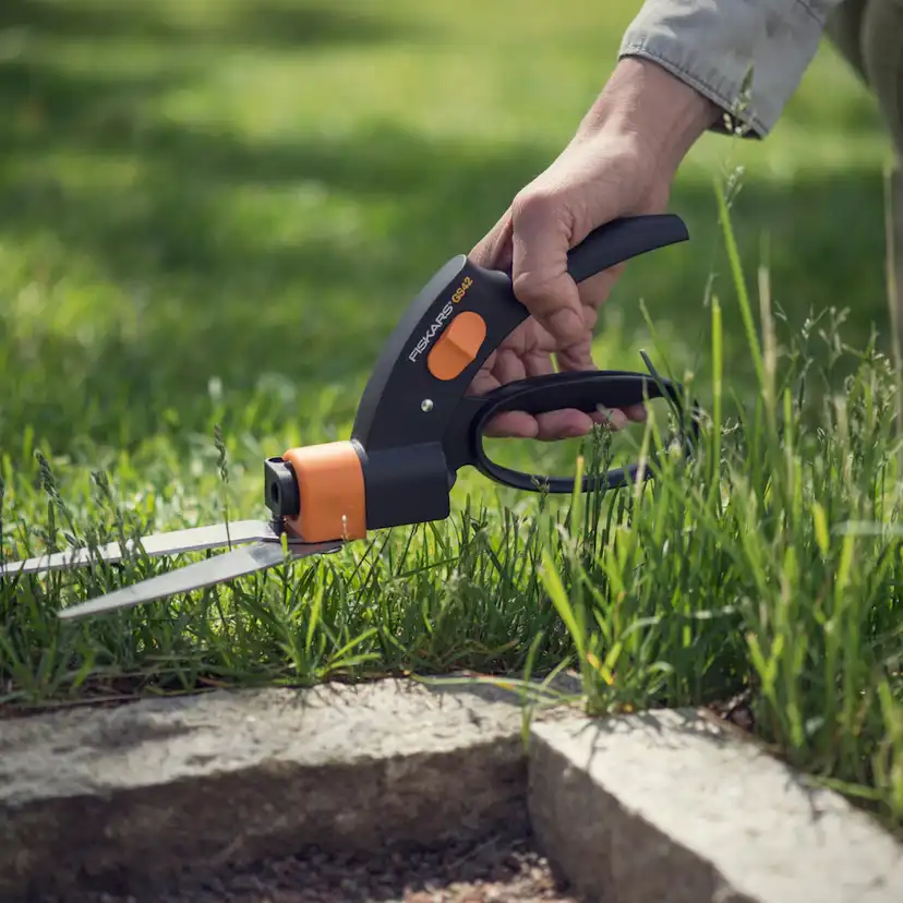 Grässax Fiskars Servo-System GS42