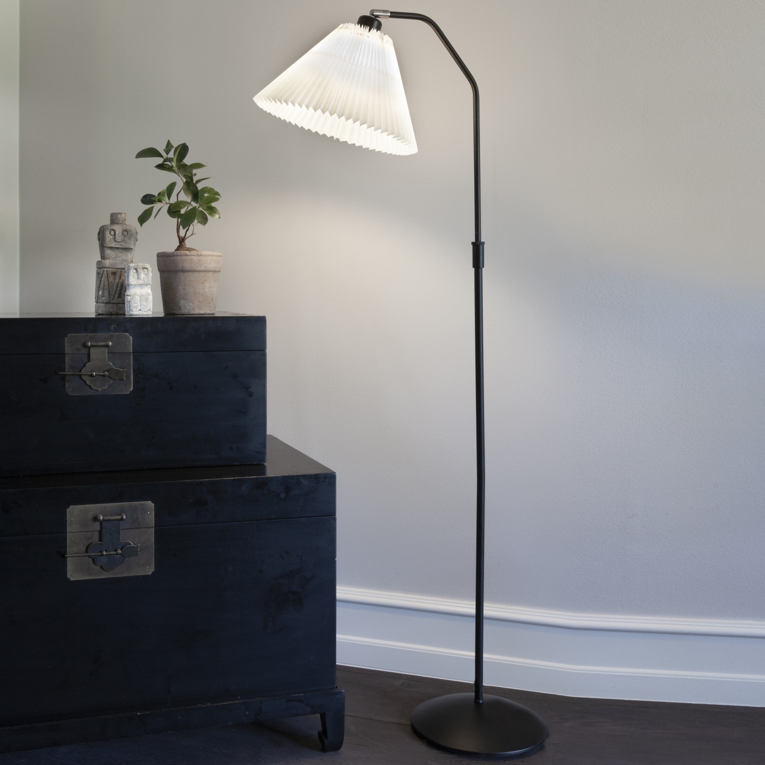 Golvlampa Halo Design Berlin