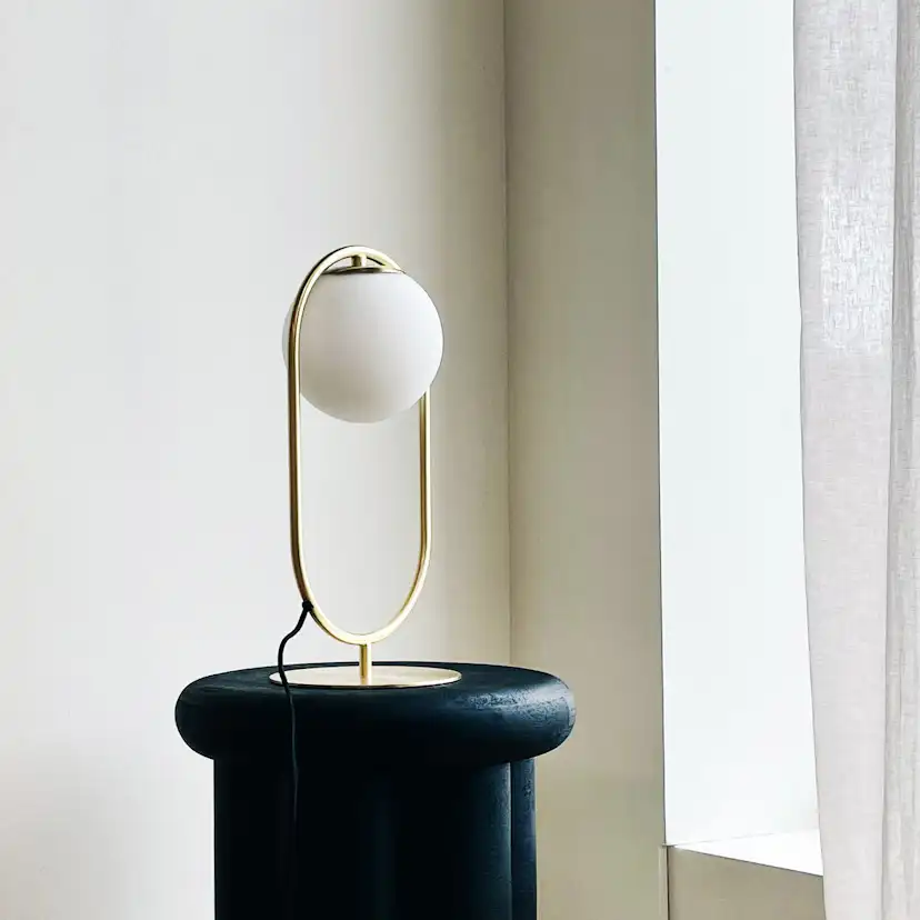 Bordslampa Dyberg Larsen French collection Reims