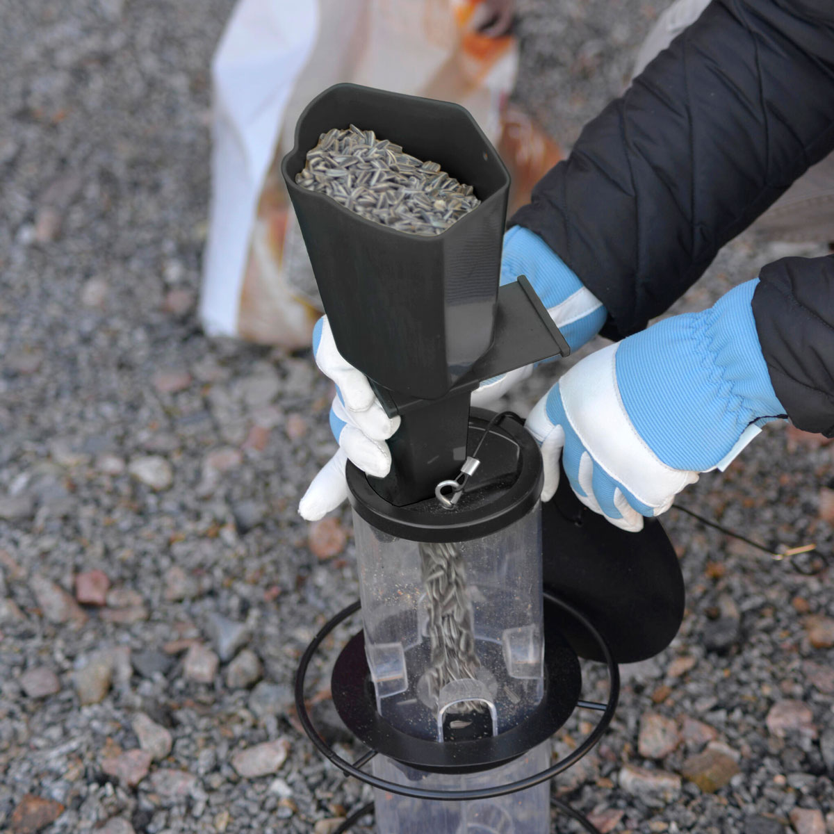 Skopa Nelson Garden för Foder