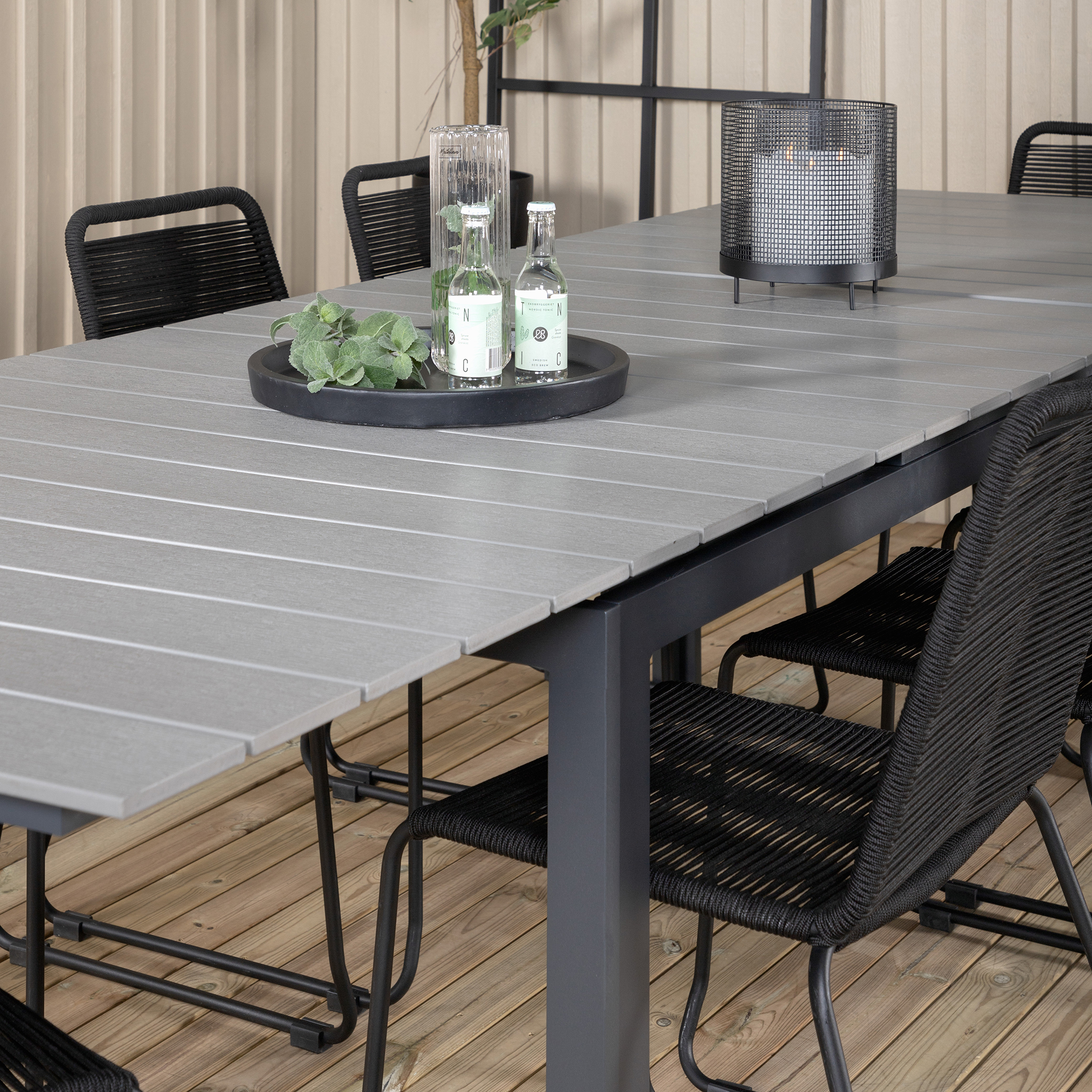 Matgrupp Venture Home Lova 224 med 8 Leon Stapelbara Matstolar