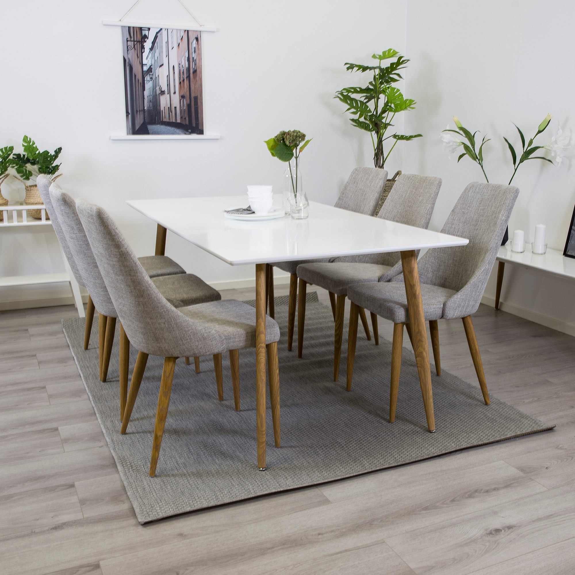 Matgrupp Venture Home Pobbie med 6 Laura Stolar