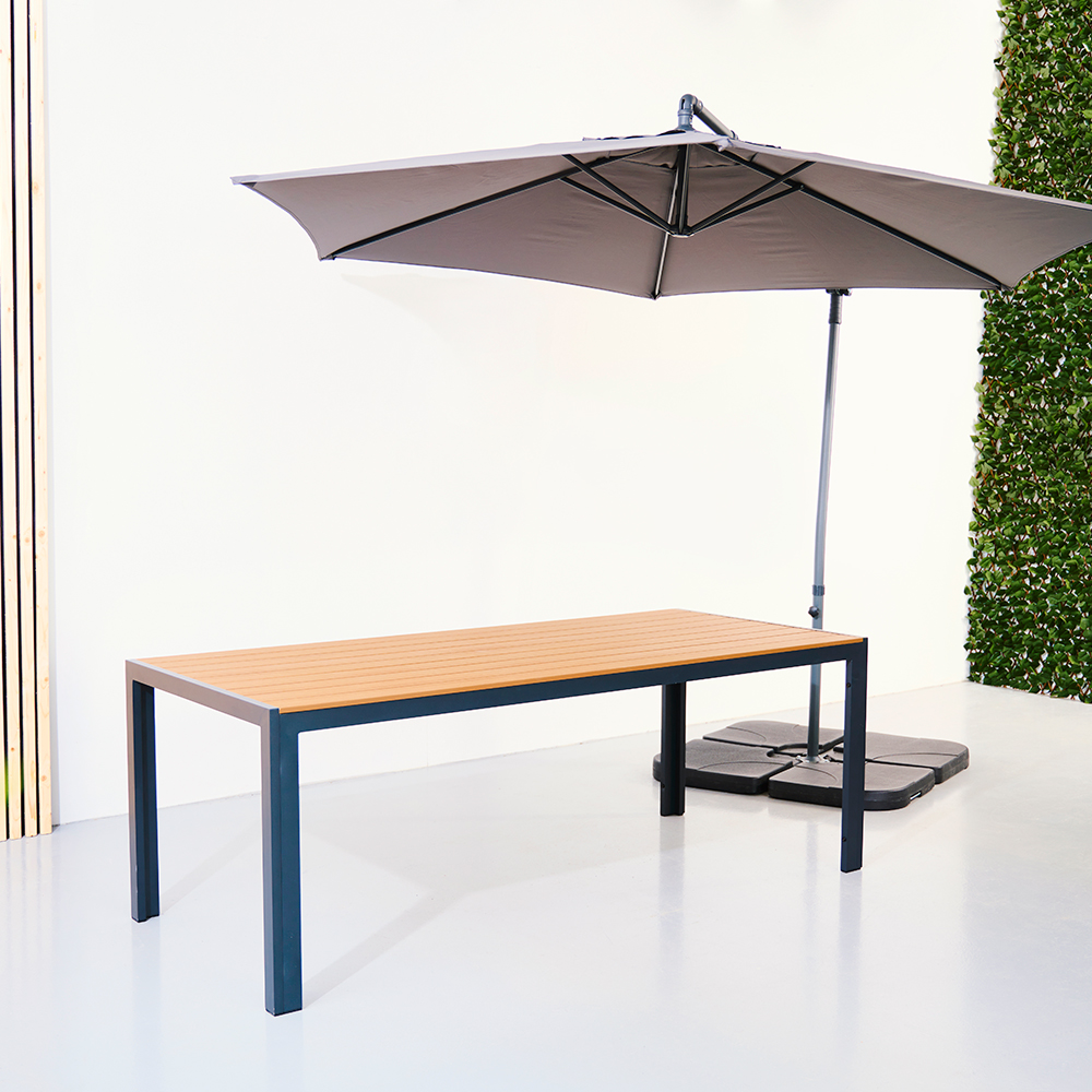 Utebord Outfit Noah 205 cm