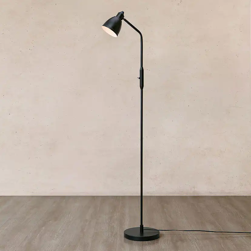 Golvlampa Markslöjd Story