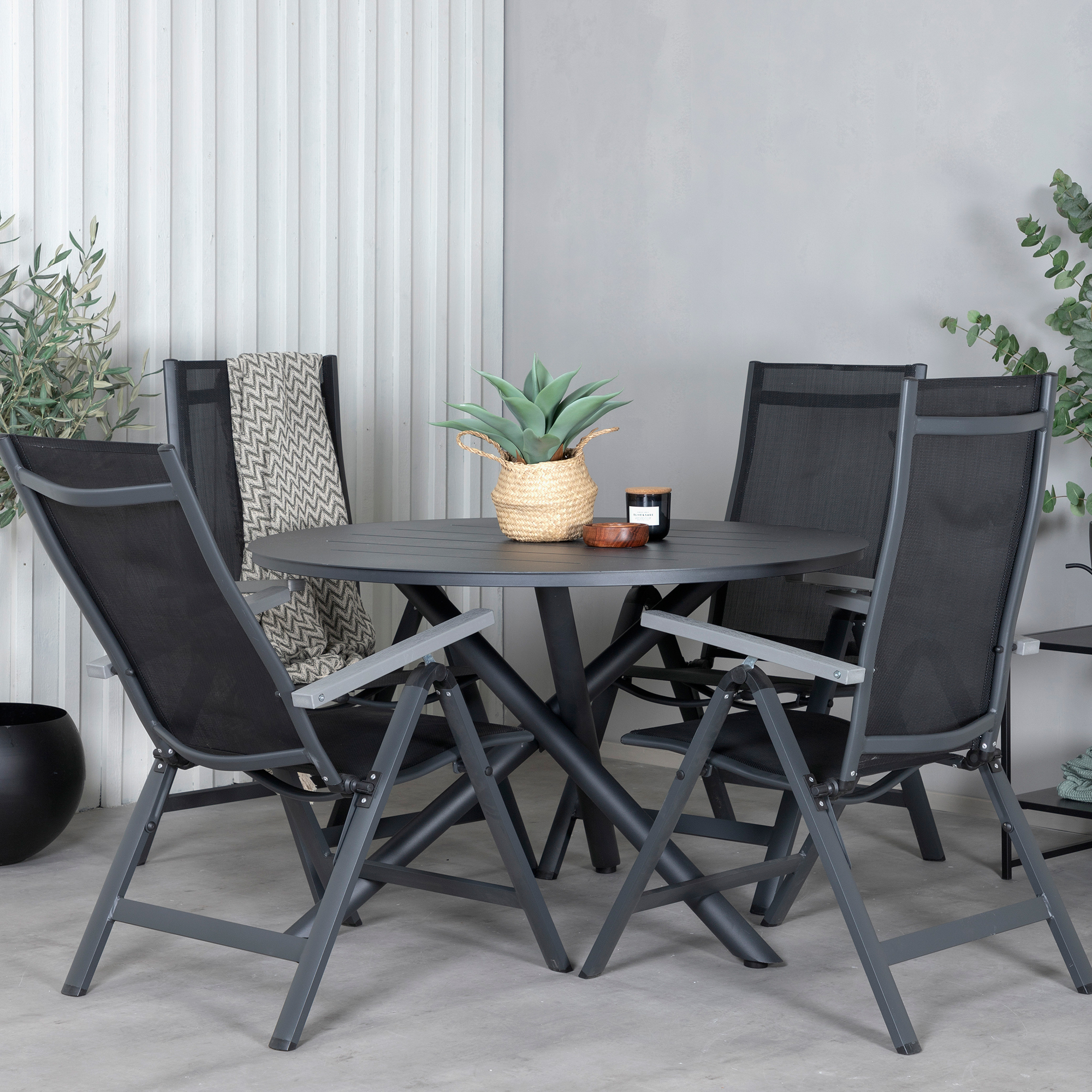 Alma Dining Table - Black Alu - ø120cm+Albany Light 5-pos - Svart