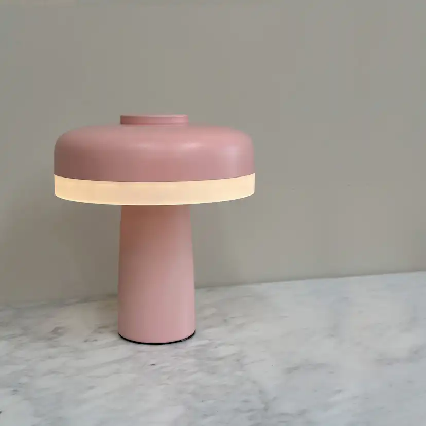 Portabel Bordslampa Dyberg Larsen Porter LED Uppladdningsbar Rosa