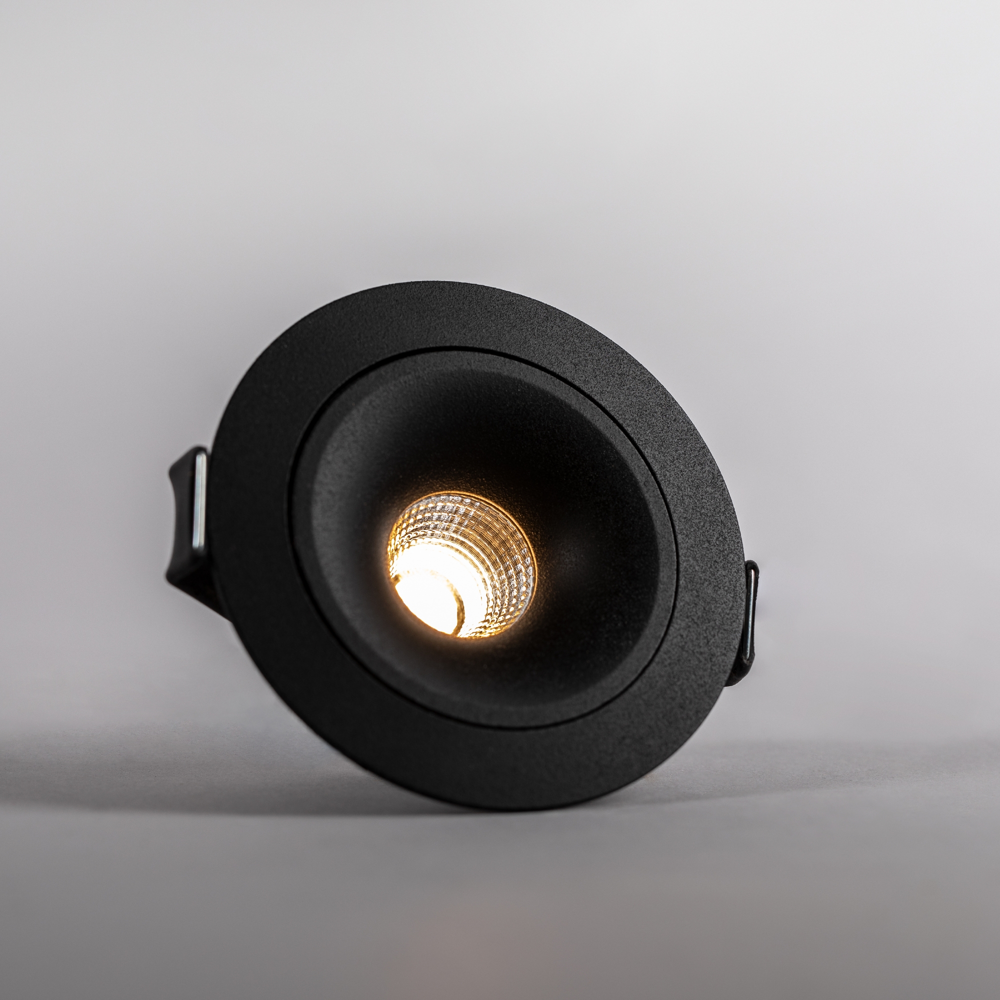 Täckring Hide-a-lite Optic XS 70 Ø45