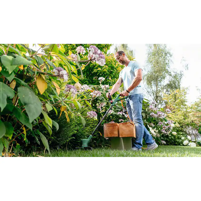 Grästrimmer Bosch Power Tools Easygrasscut med 2 st Batteri och Laddare