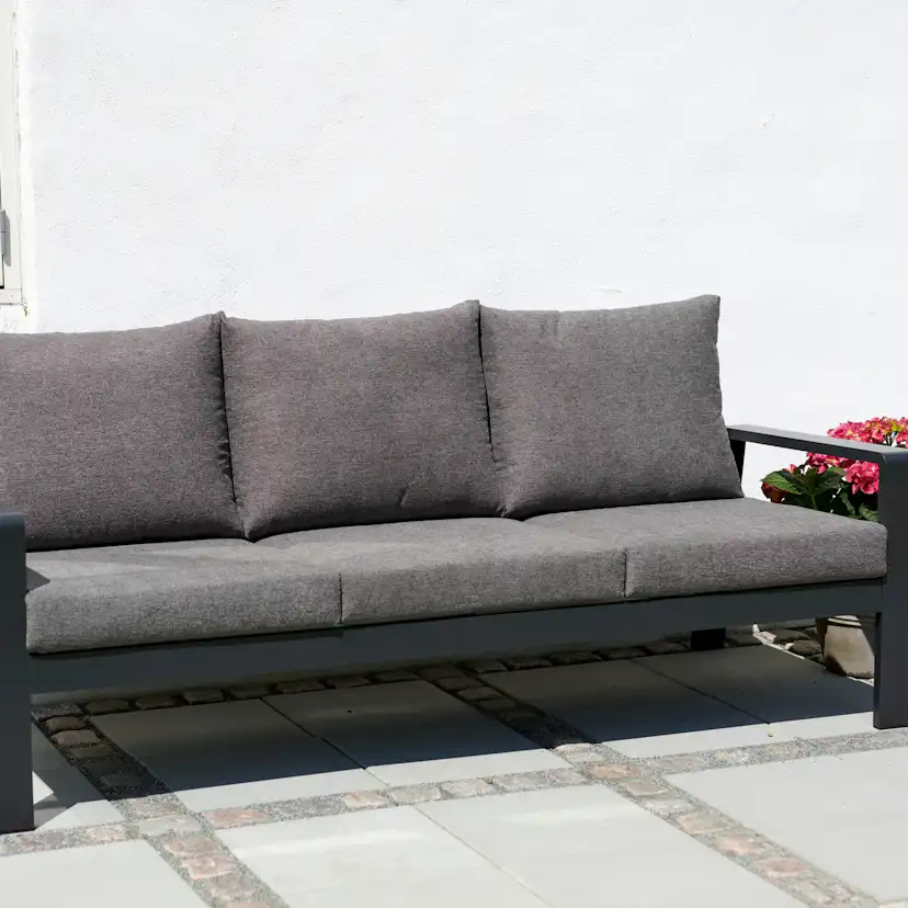 3-sitssoffa Outfit Lis