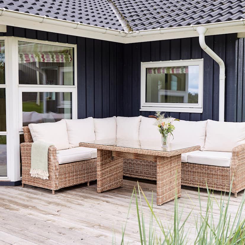 Hörnsoffa Ute VILA Gotland, Rottingsoffa med Dynor och Aluminiumram