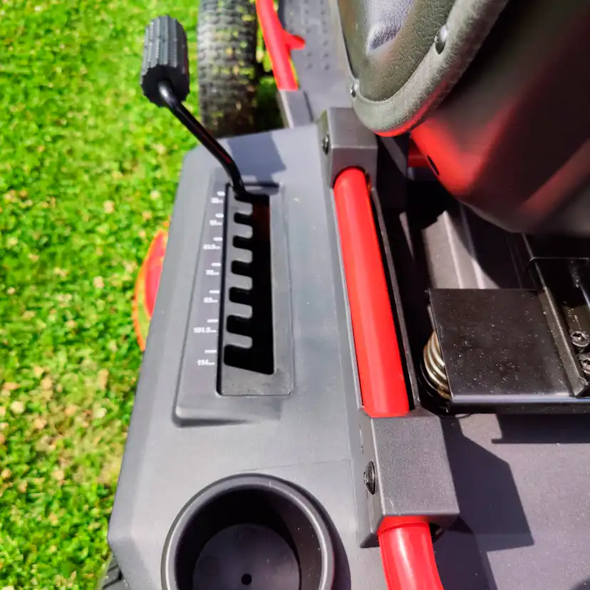 Gräsklippare Ducar 36" 48V 75Ah Med Batteri & Laddare