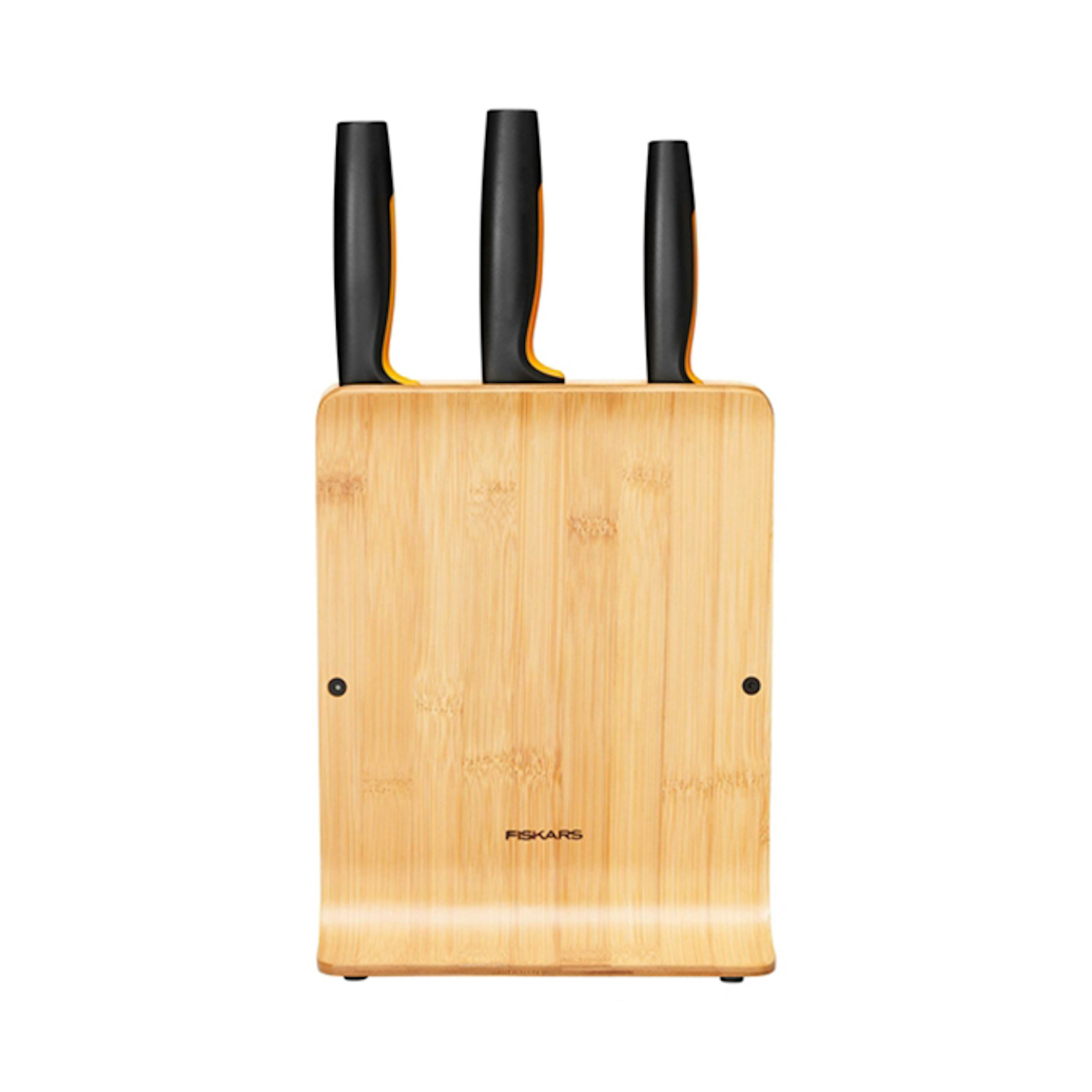 Knivblock Fiskars Functional Form  i Miljövänligt Bambu Inkl 3 Proffessionella Knivar