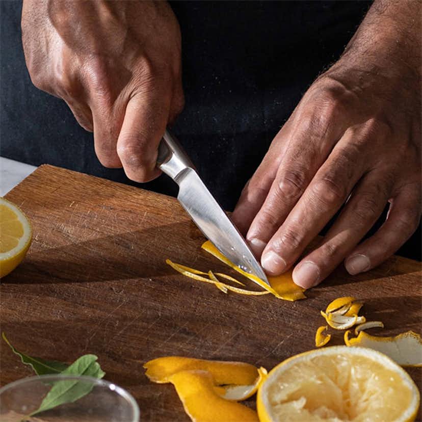 Fiskars All Steel 10 cm – Grönsakskniv i Premium Rostfritt Stål