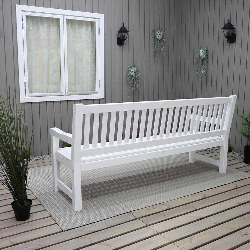 Soffa Baltic Garden Bronx