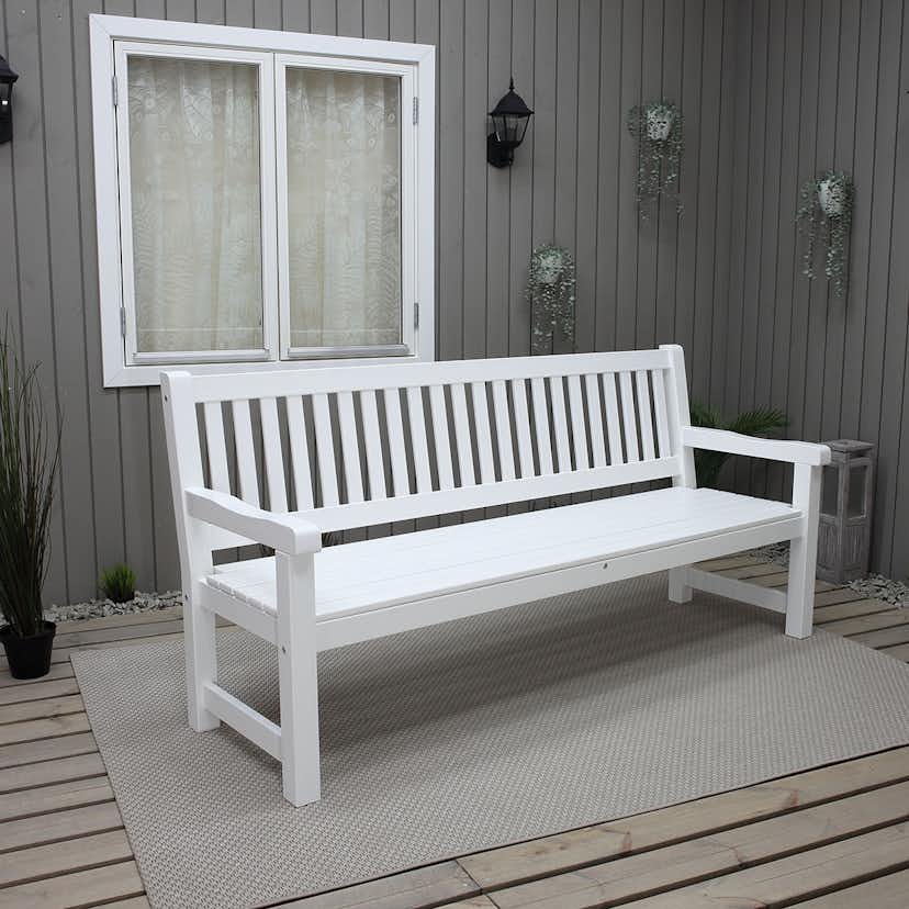 Soffa Baltic Garden Bronx