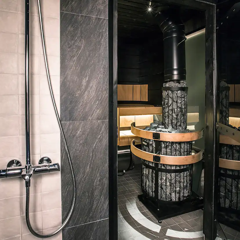 Golvskyddsplåt Harvia Svart Stor för Vedeldade Bastuugnar