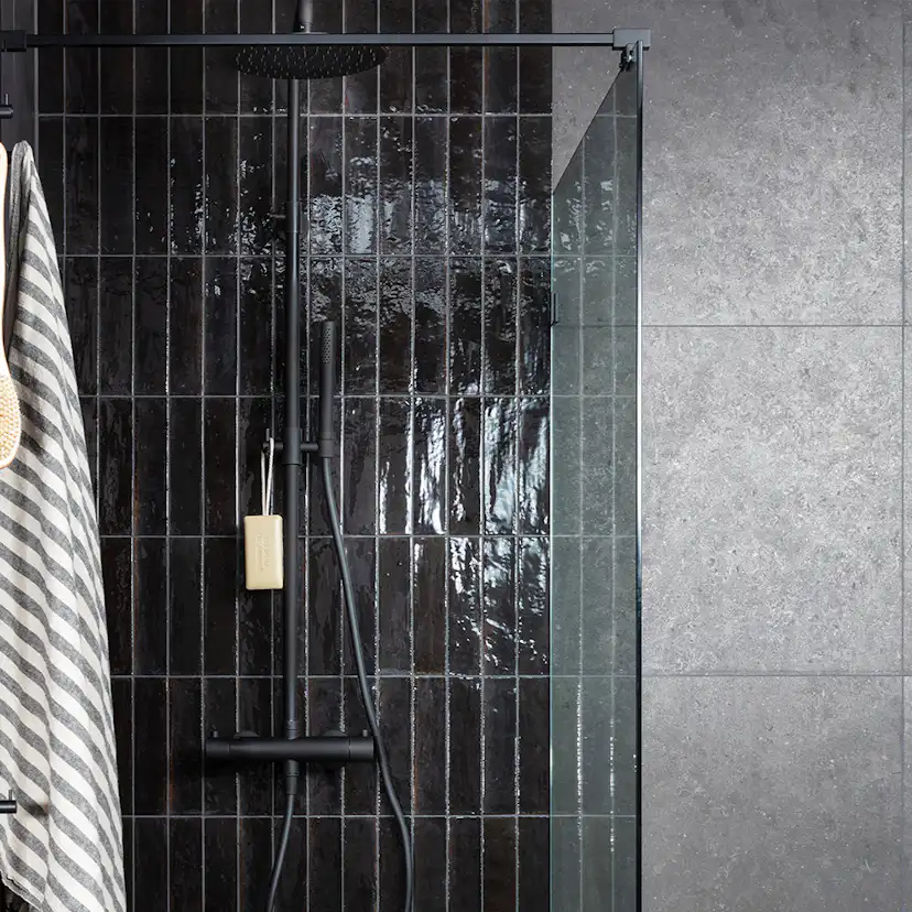 Kakel Marazzi Group Lume Svart 6x24 cm