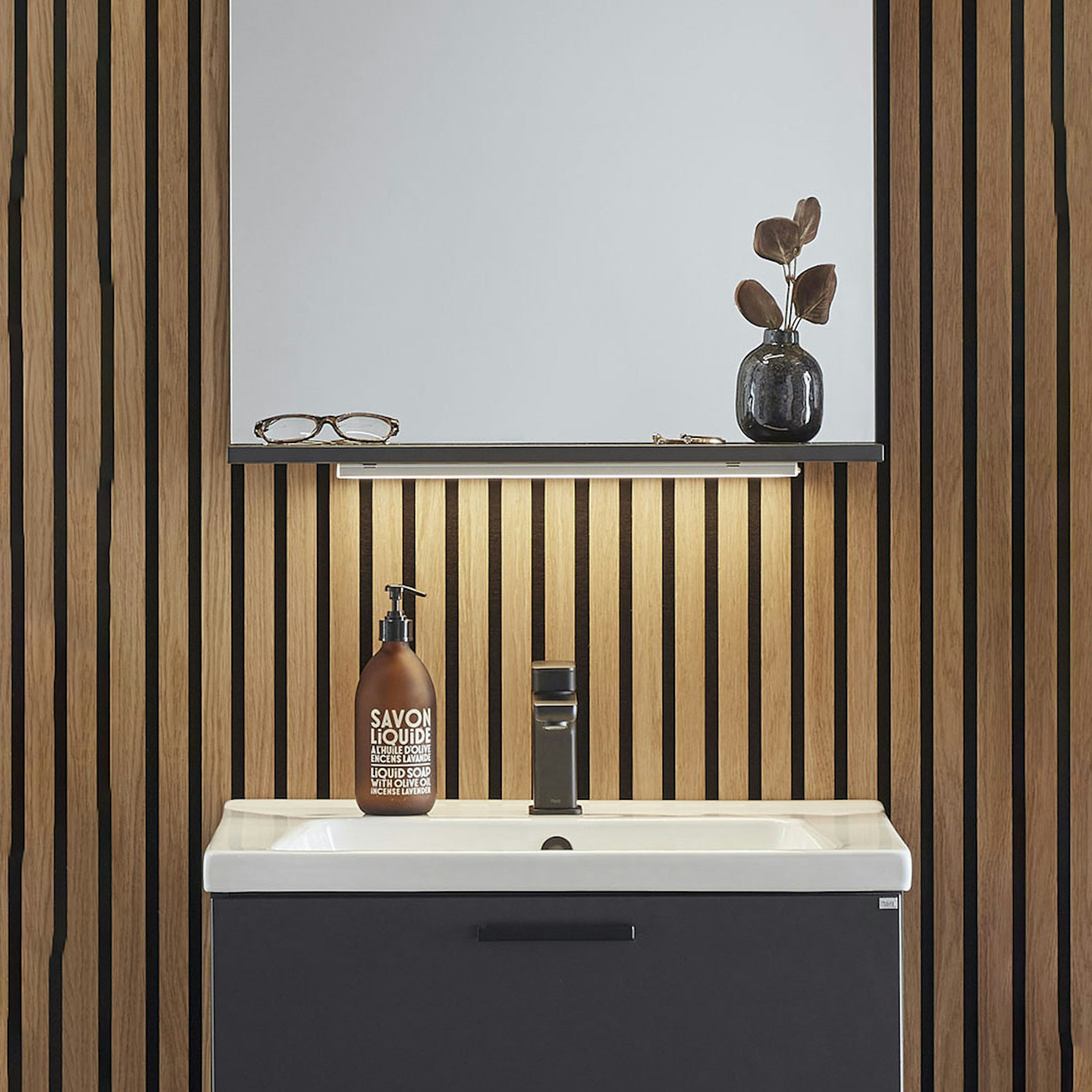 Underbelysning Hafa Store 430 Matt Aluminium Badrumslampa