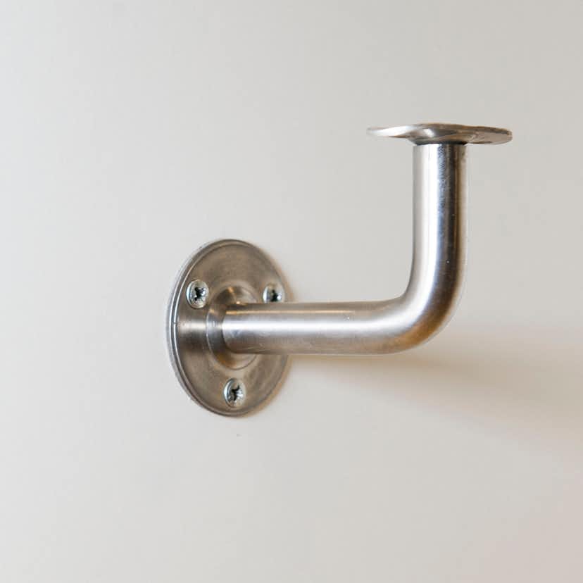 Väggfäste Herrljunga Ledstångsfabrik 870-RF för Inomhusbruk