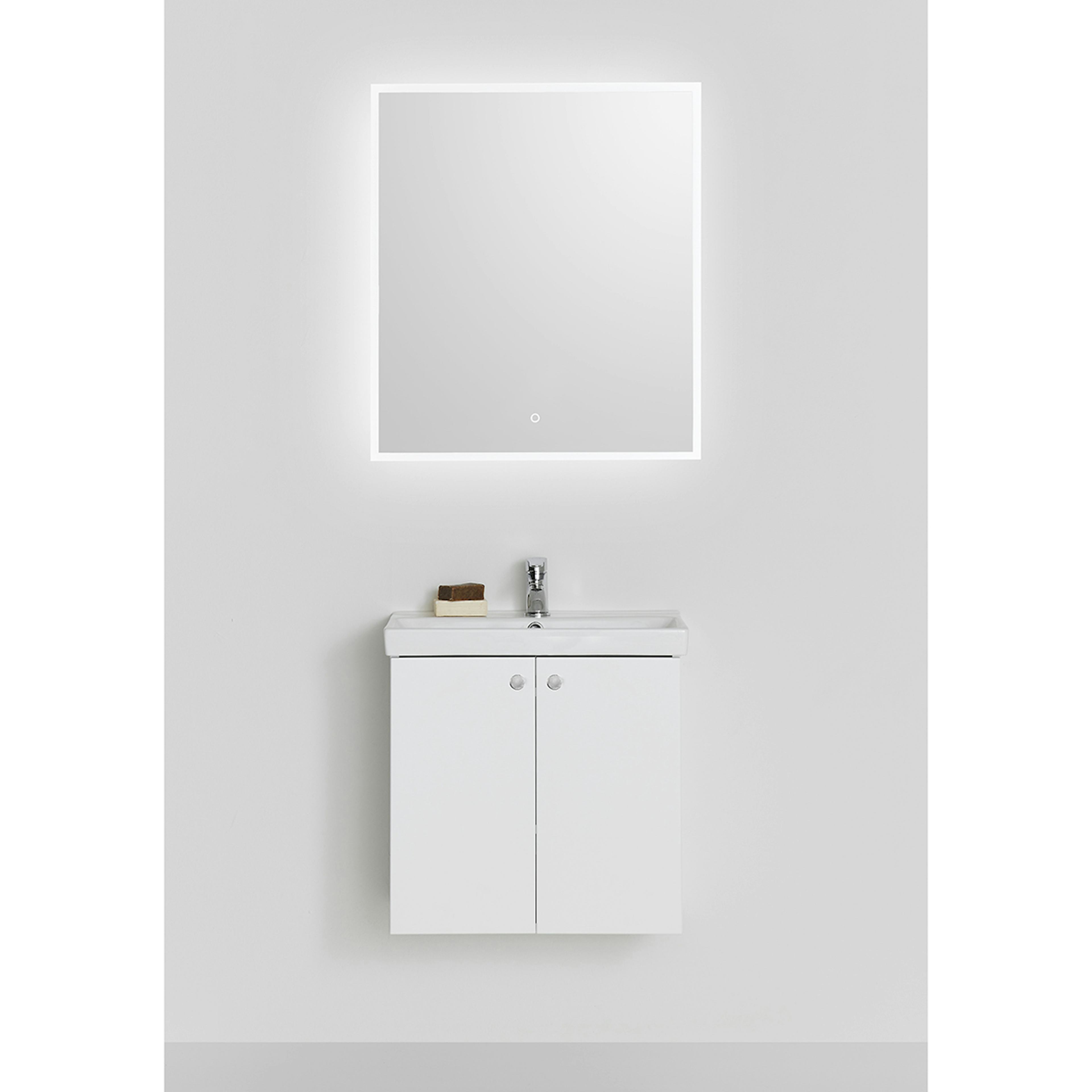 Möbelpaket Hafa Neat 550 med Luckor och Spegel Store Square LED