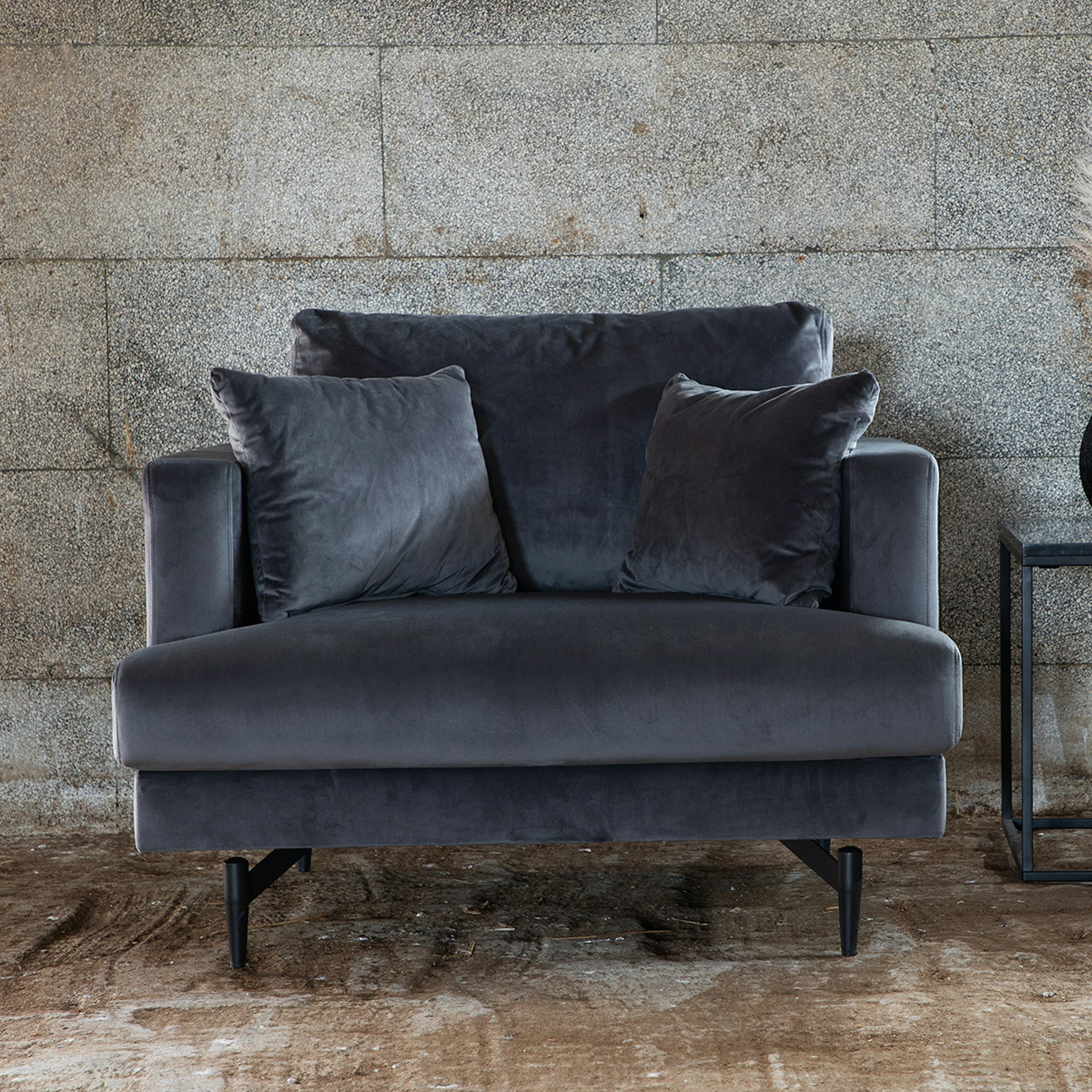 Fåtölj Venture Home Sofia Sammet