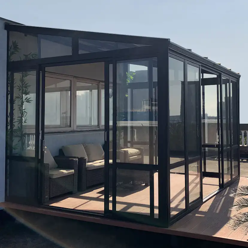 Uterum Metalcraft 10,7m² Säkerhetsglas Svart