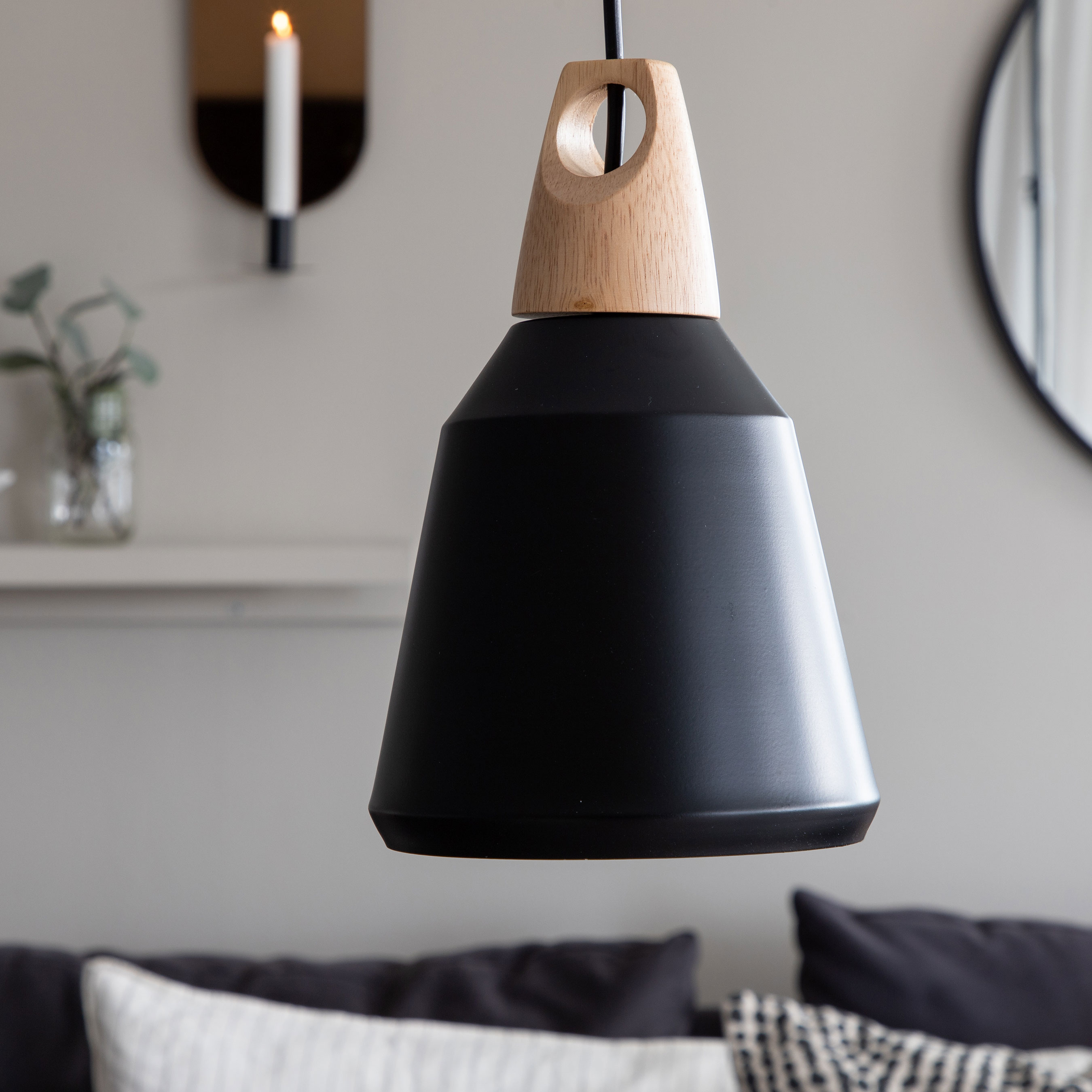 Taklampa Venture Home Nala