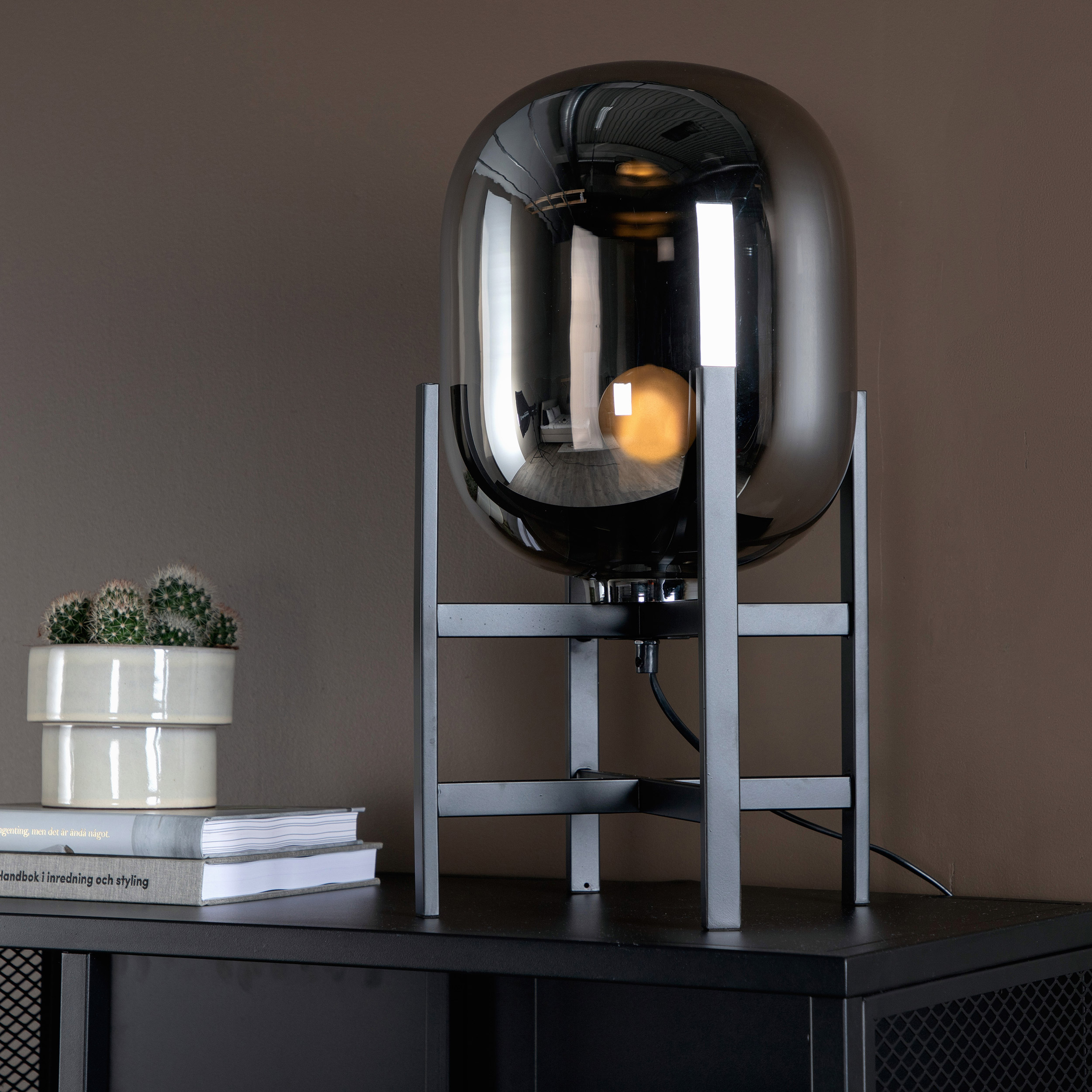 Bordslampa Venture Home Altair