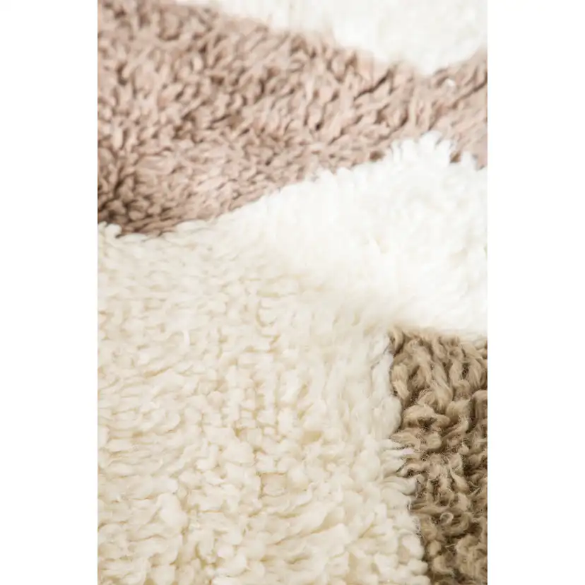 Ullmatta Venture Home Nestor