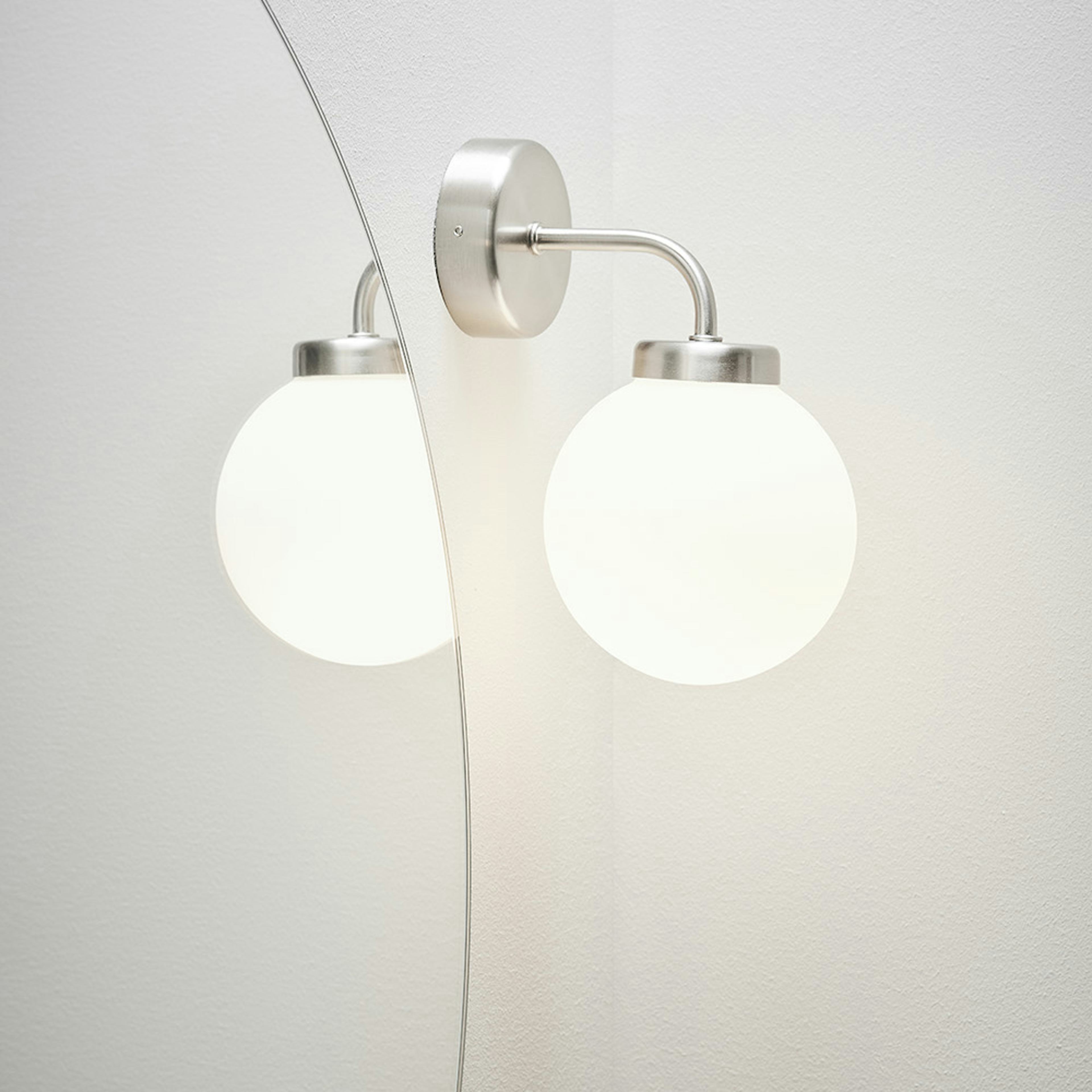 Vägglampa Hafa Globe