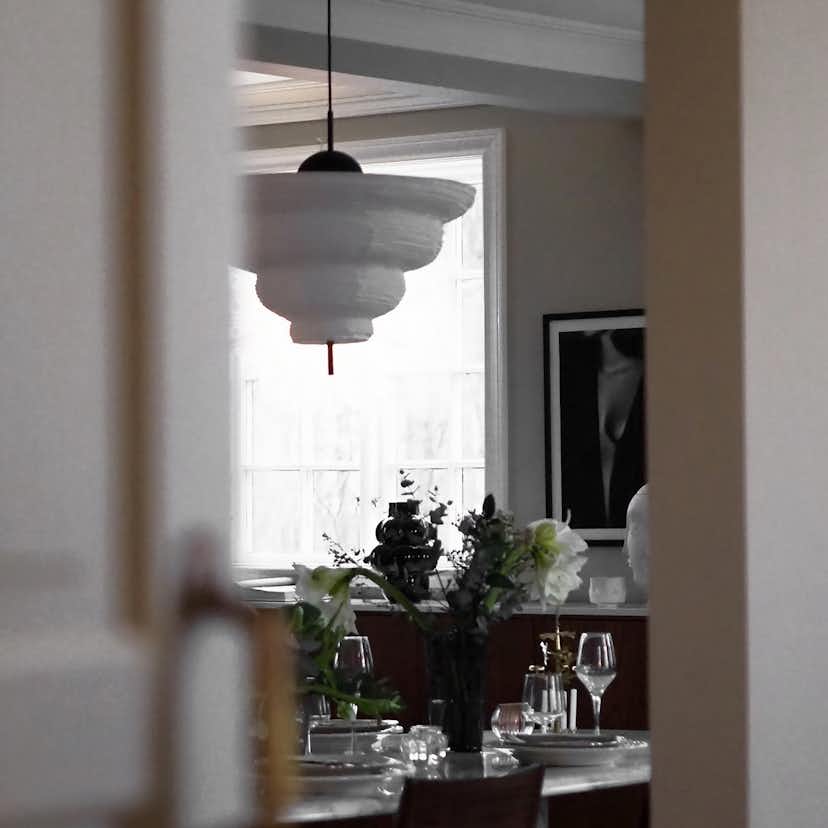 Taklampa Globen Lighting Kyoto Vit