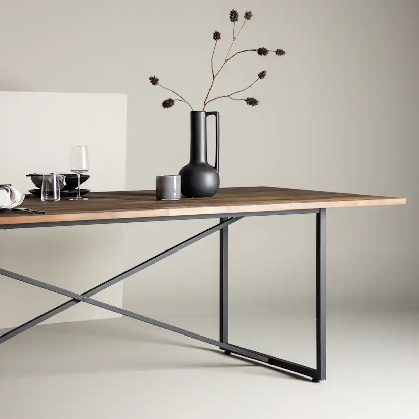 Matbord Venture Home Padang