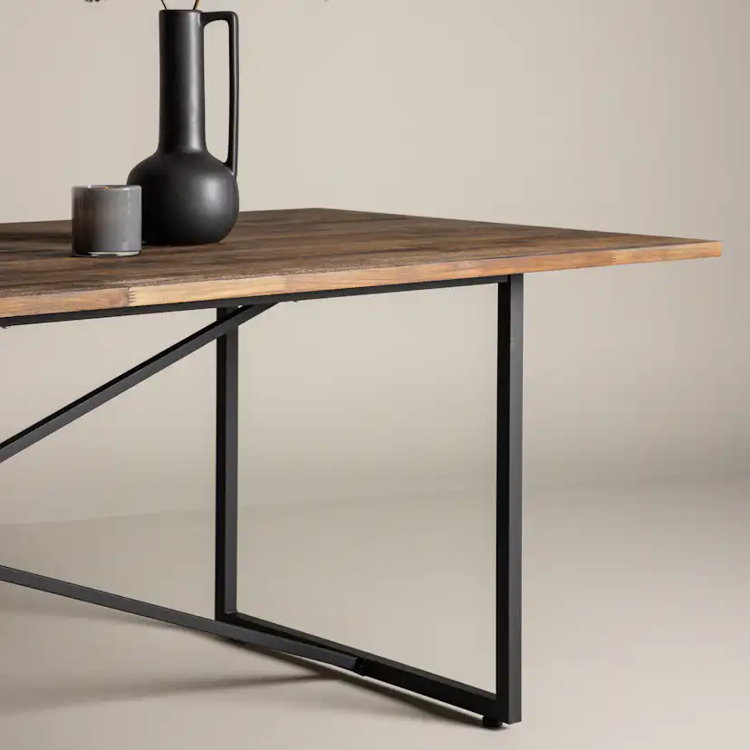 Matbord Venture Home Padang