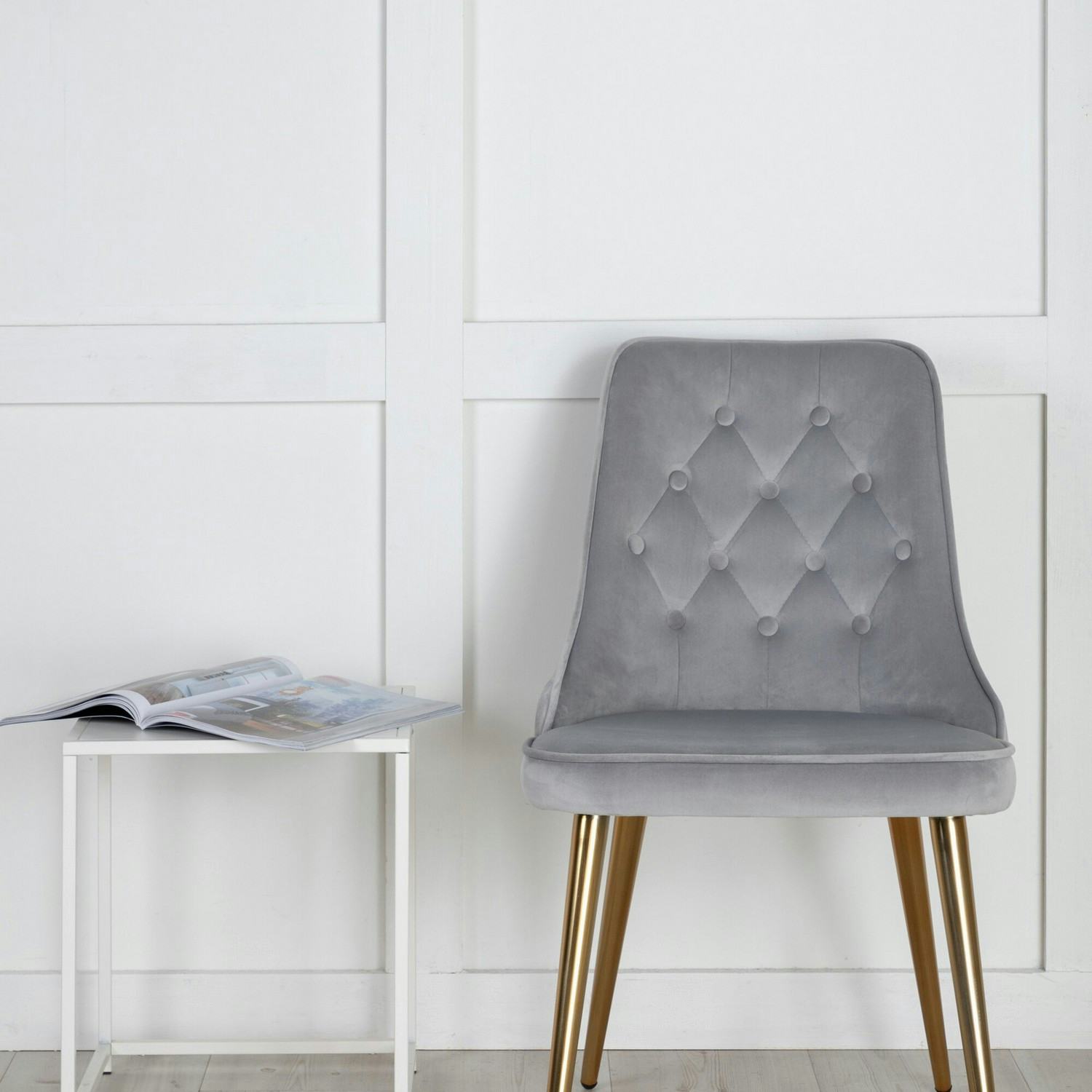 Ljusgrå/Matt Mässing