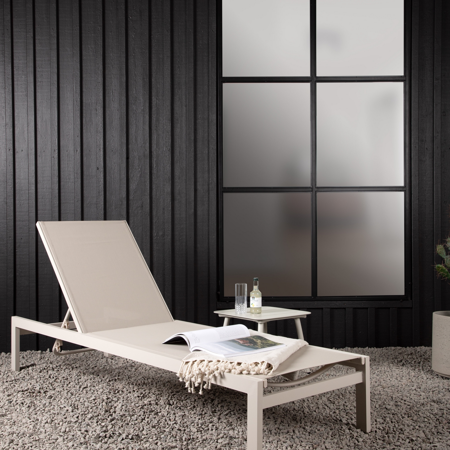 Solsäng Venture Home Copacabana Utomhus