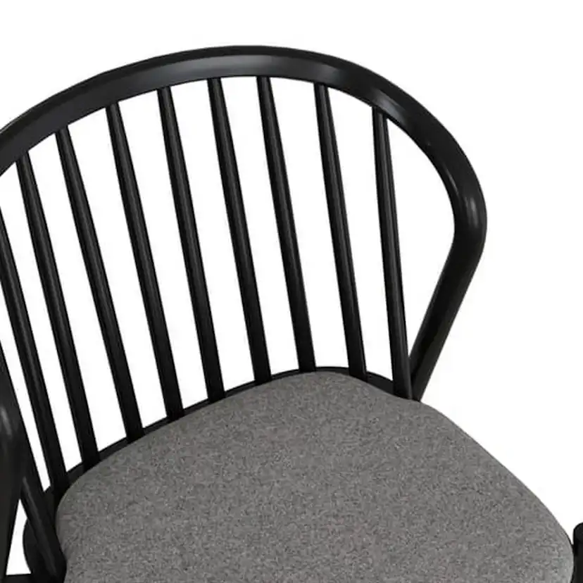 Matstol In Living Noira Massiv Ek