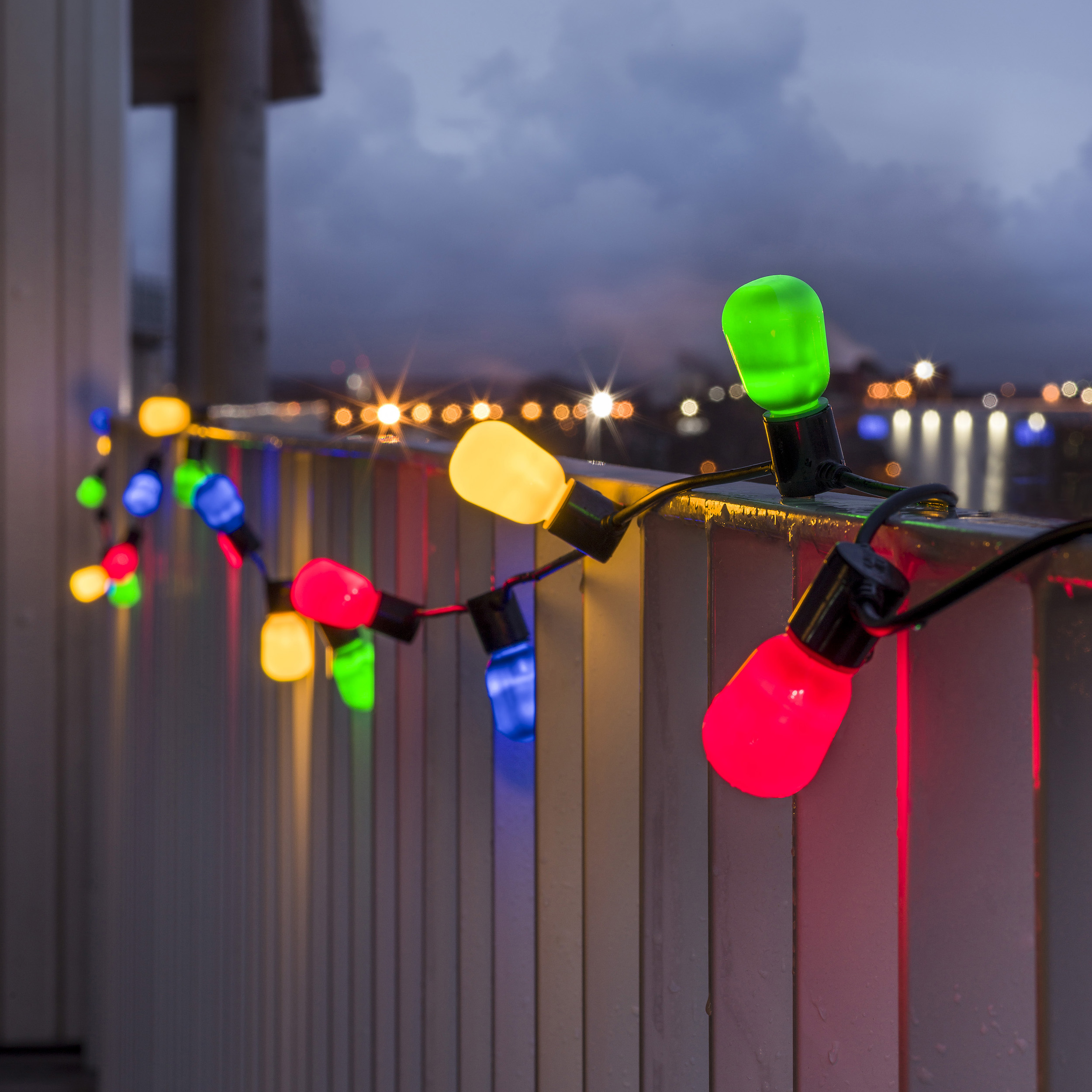 Ljusslinga Gnosjö Konstsmide Ovala lampor LED E14