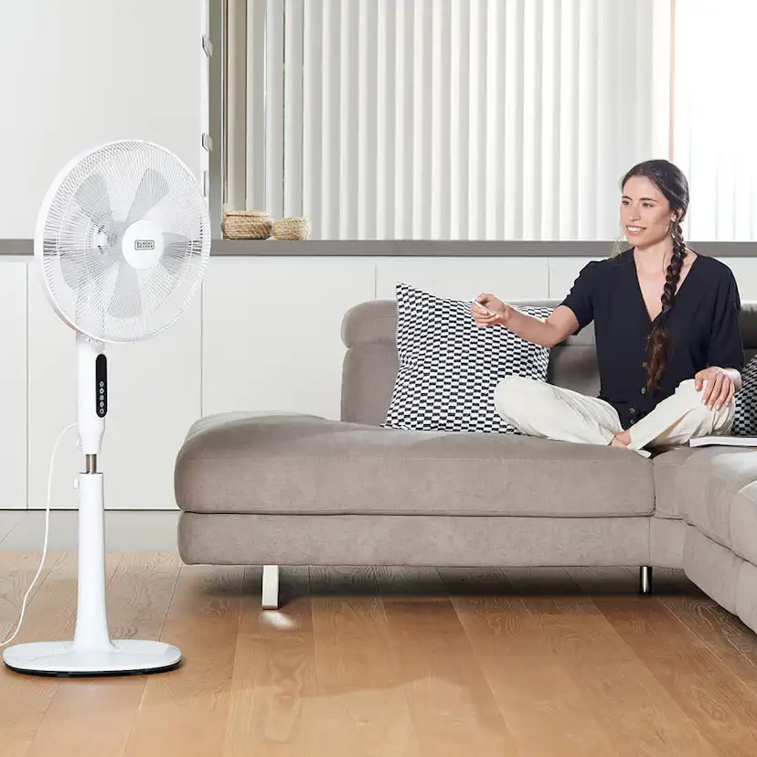 Golvfläkt Black+Decker 5 Blad Vit